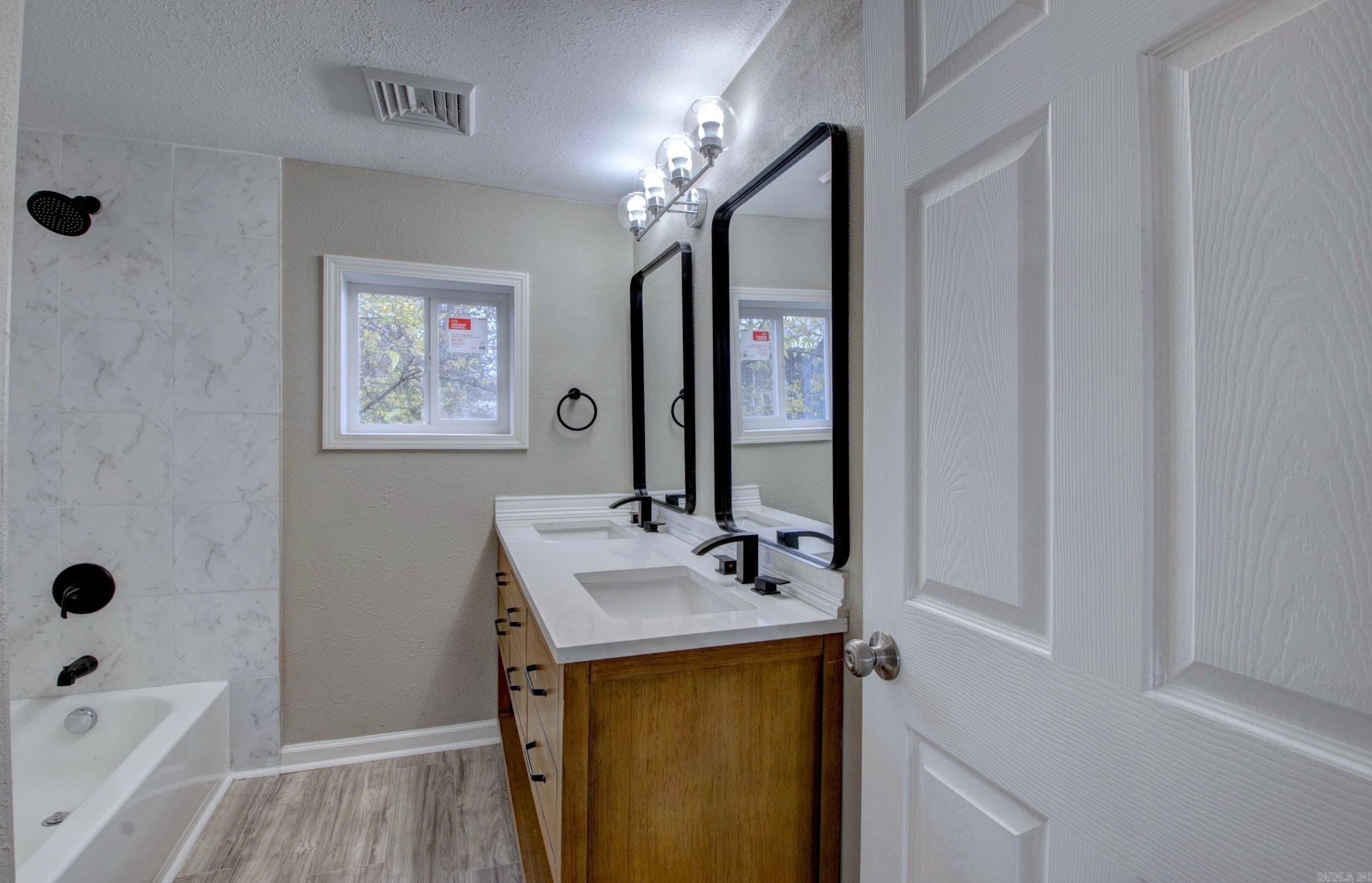 MASSIE WEST - Residential