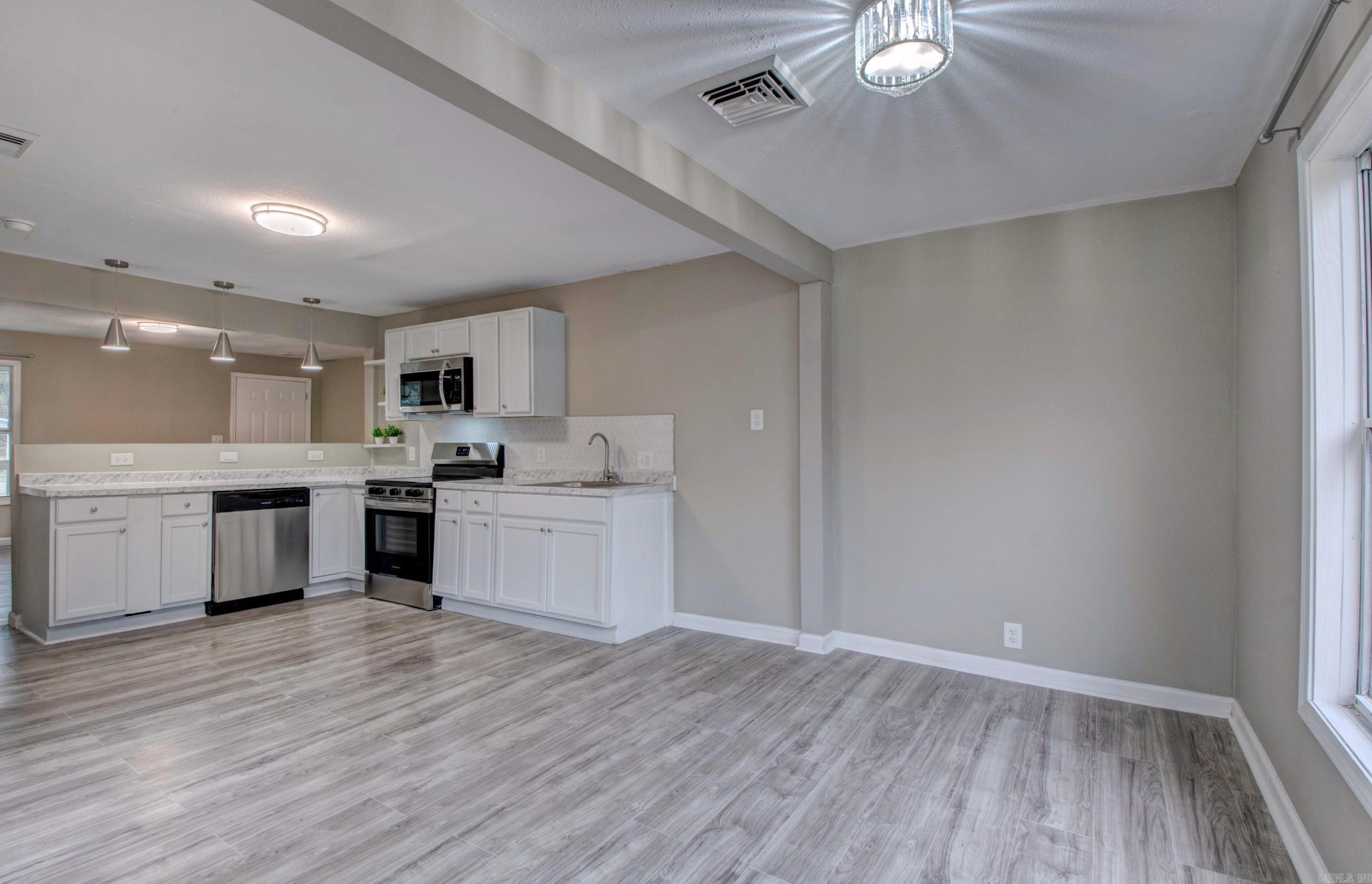 MASSIE WEST - Residential