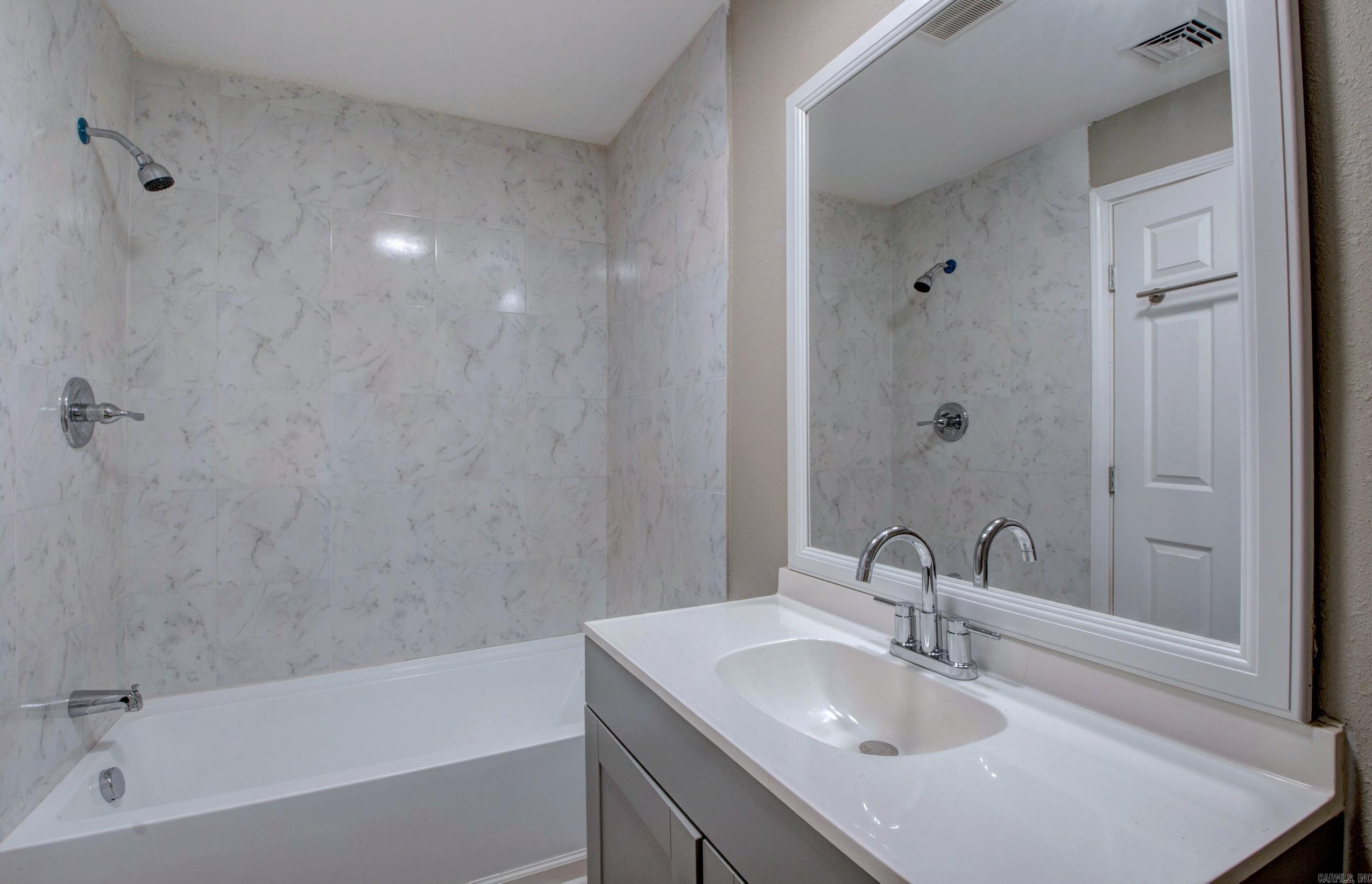 MASSIE WEST - Residential