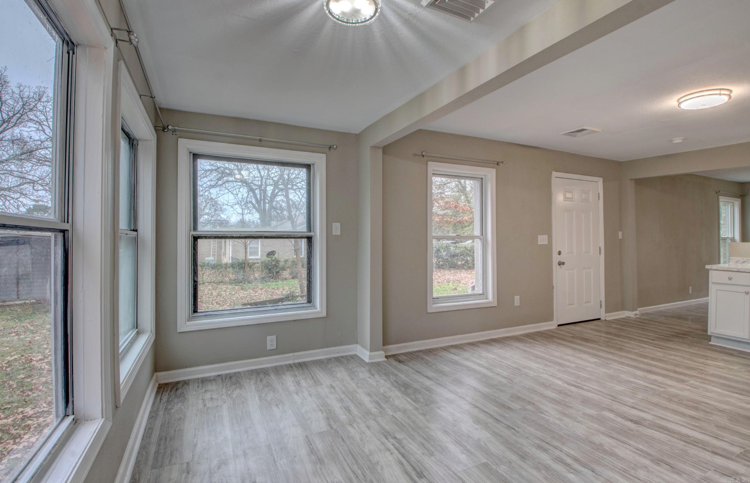 MASSIE WEST - Residential