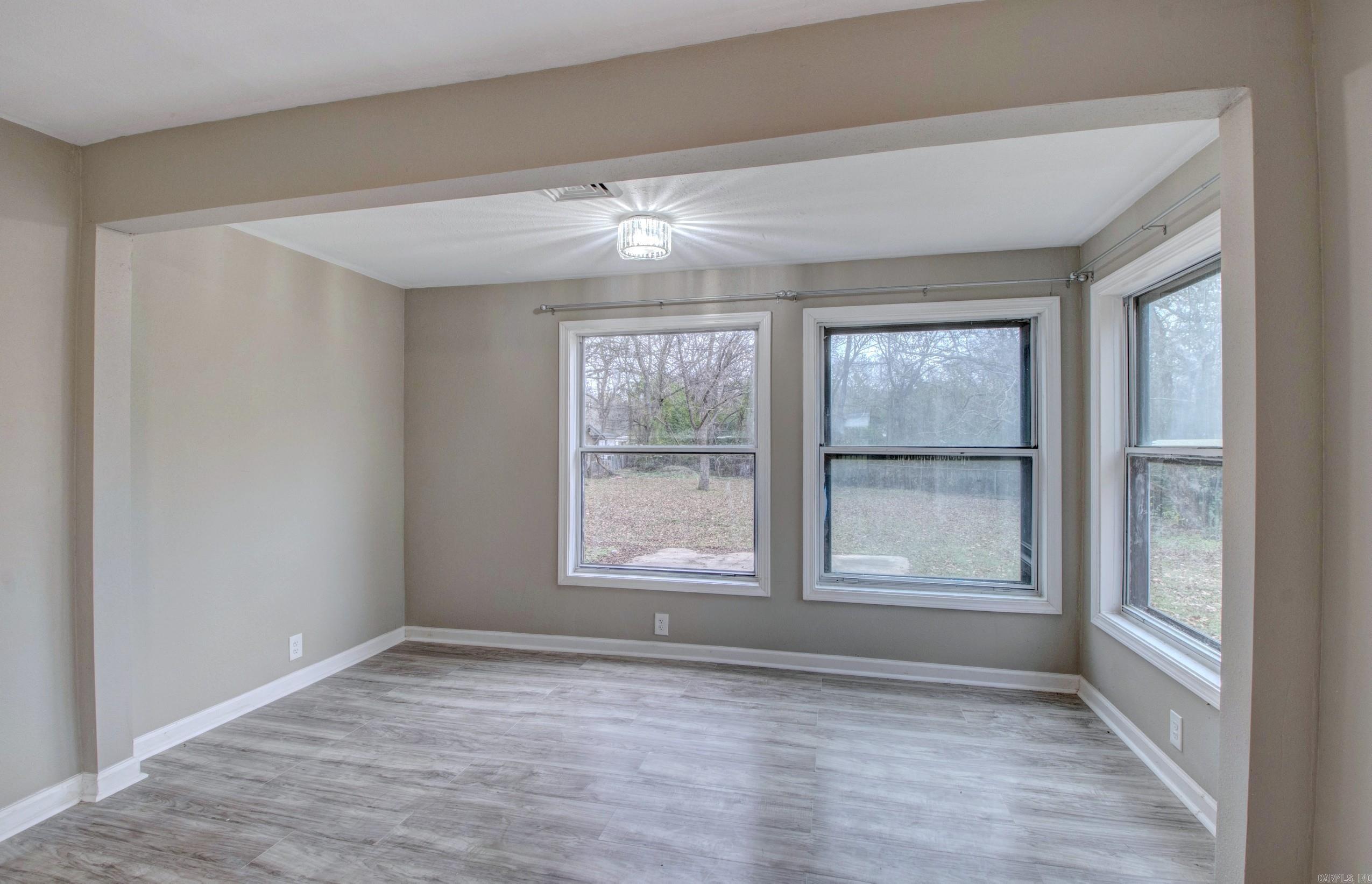 MASSIE WEST - Residential