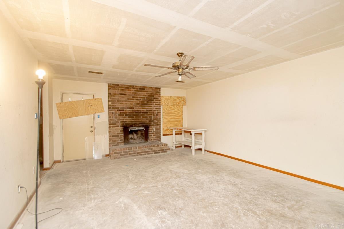 GIBRALTER HGTS - Residential