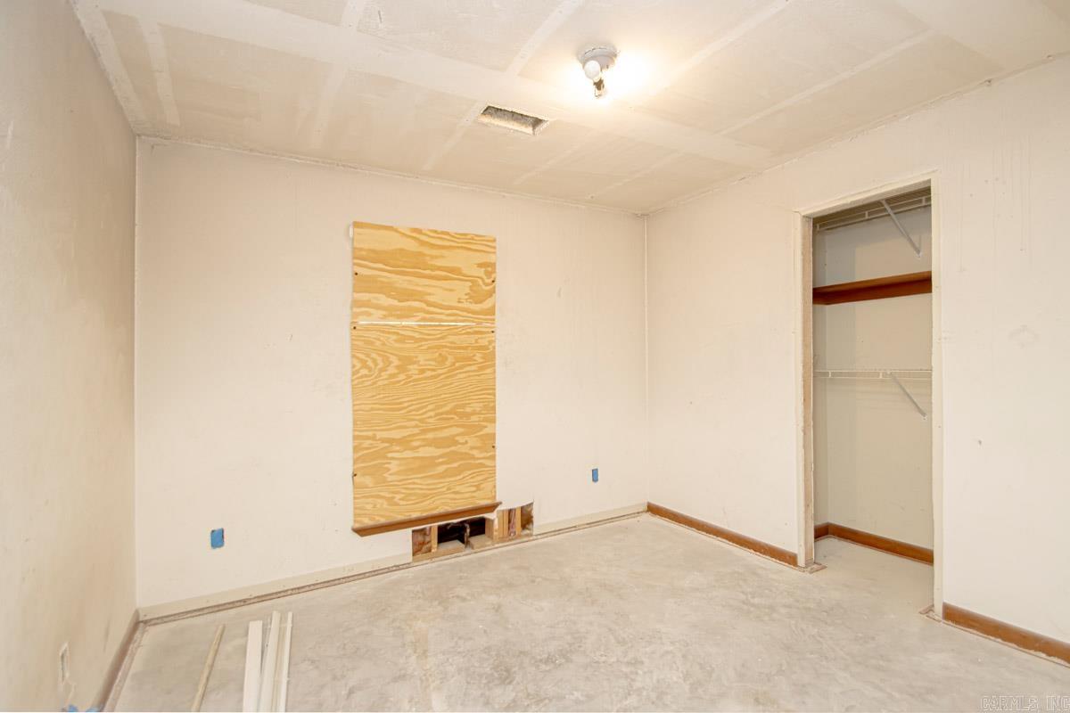 GIBRALTER HGTS - Residential