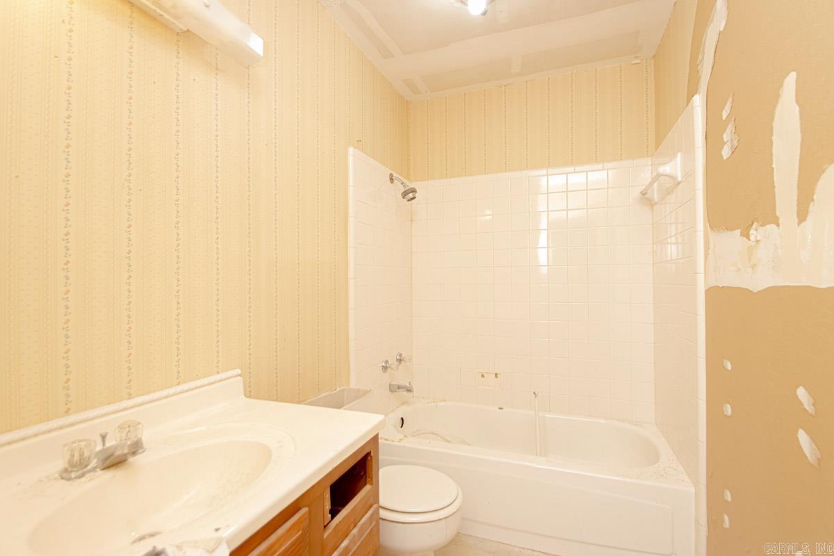 GIBRALTER HGTS - Residential