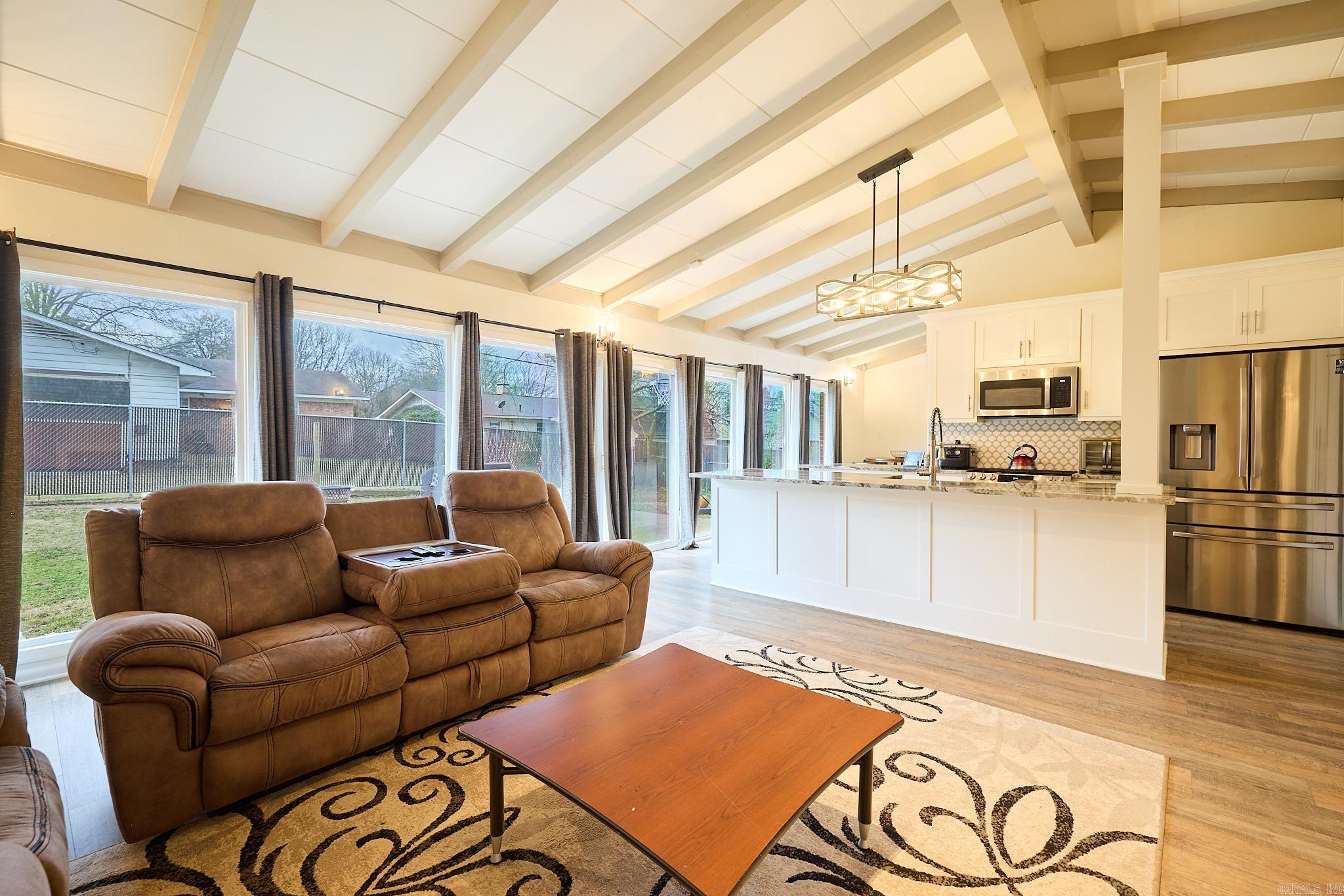 REEDWOOD - Residential