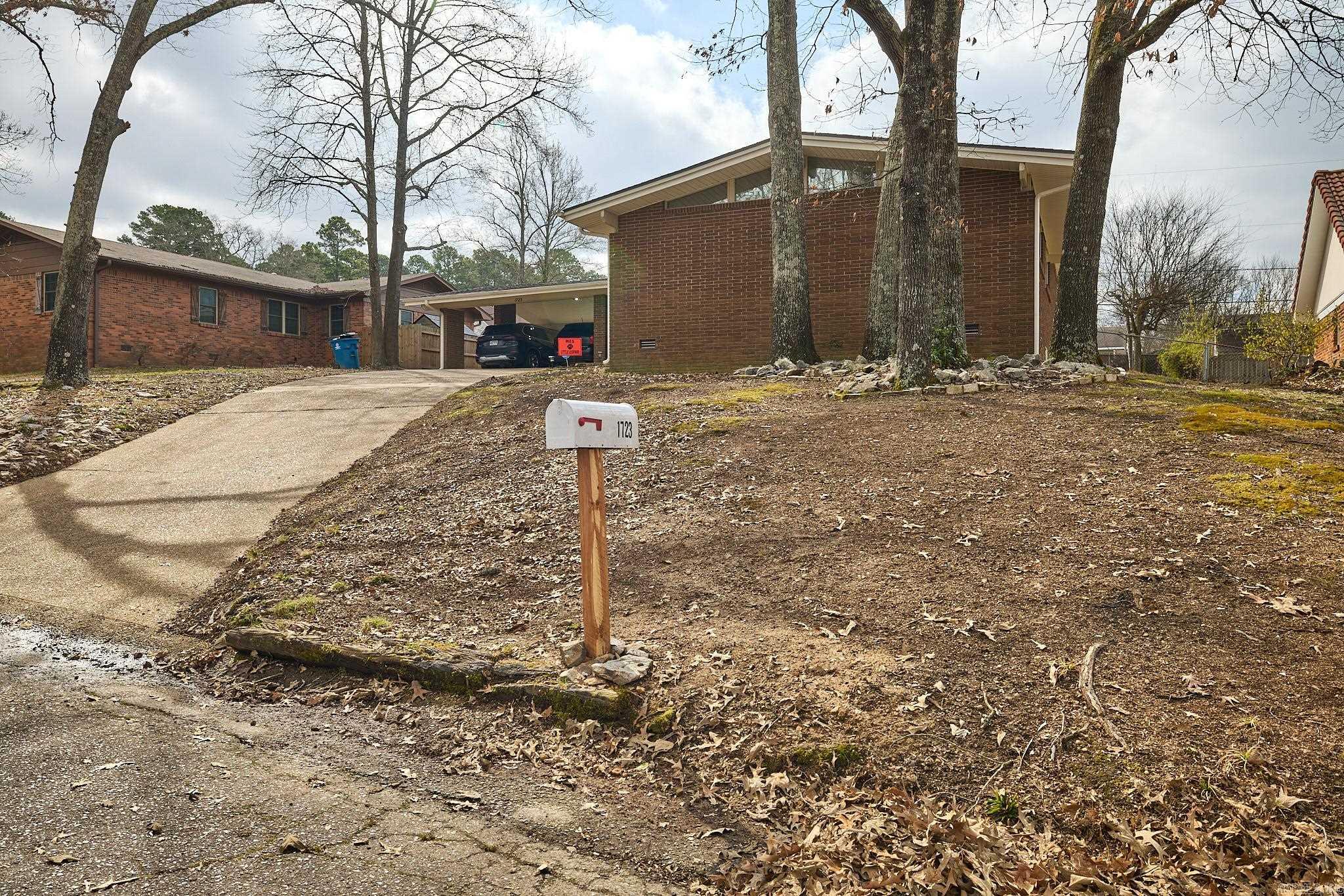 REEDWOOD - Residential