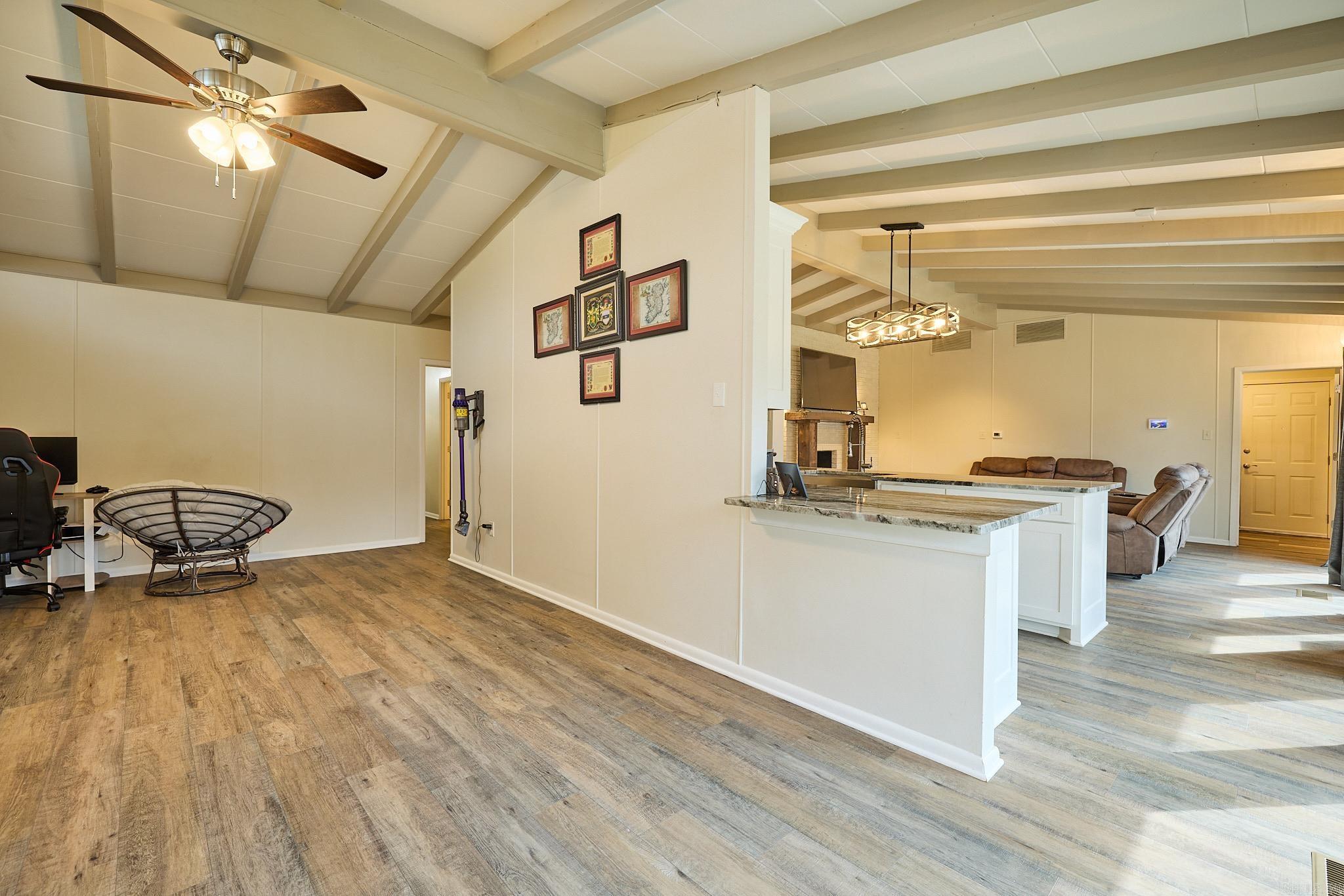 REEDWOOD - Residential