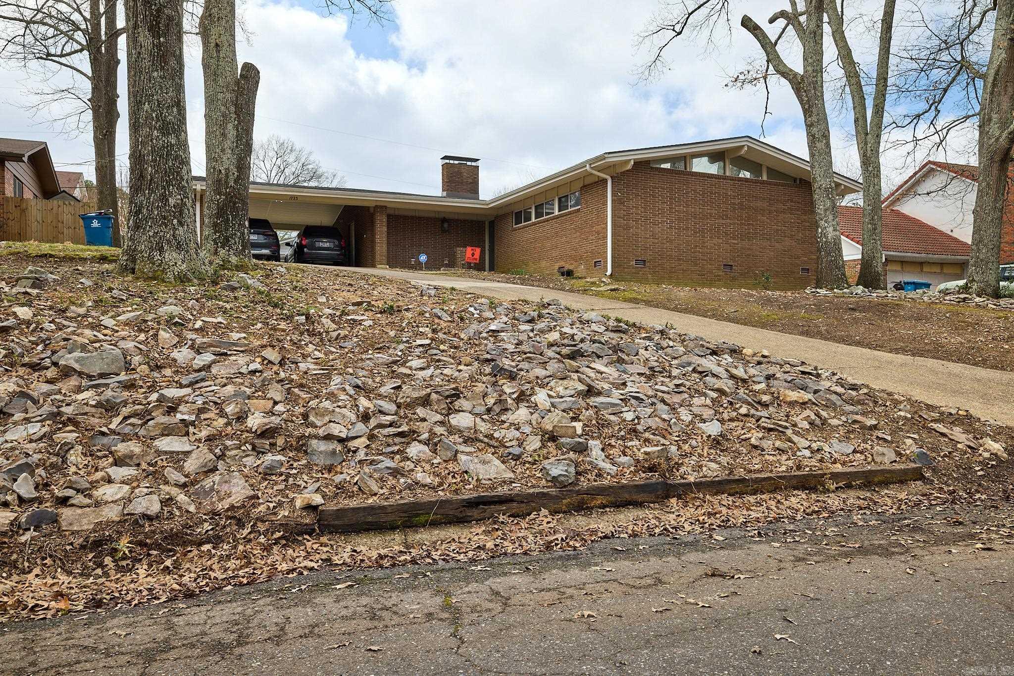 REEDWOOD - Residential