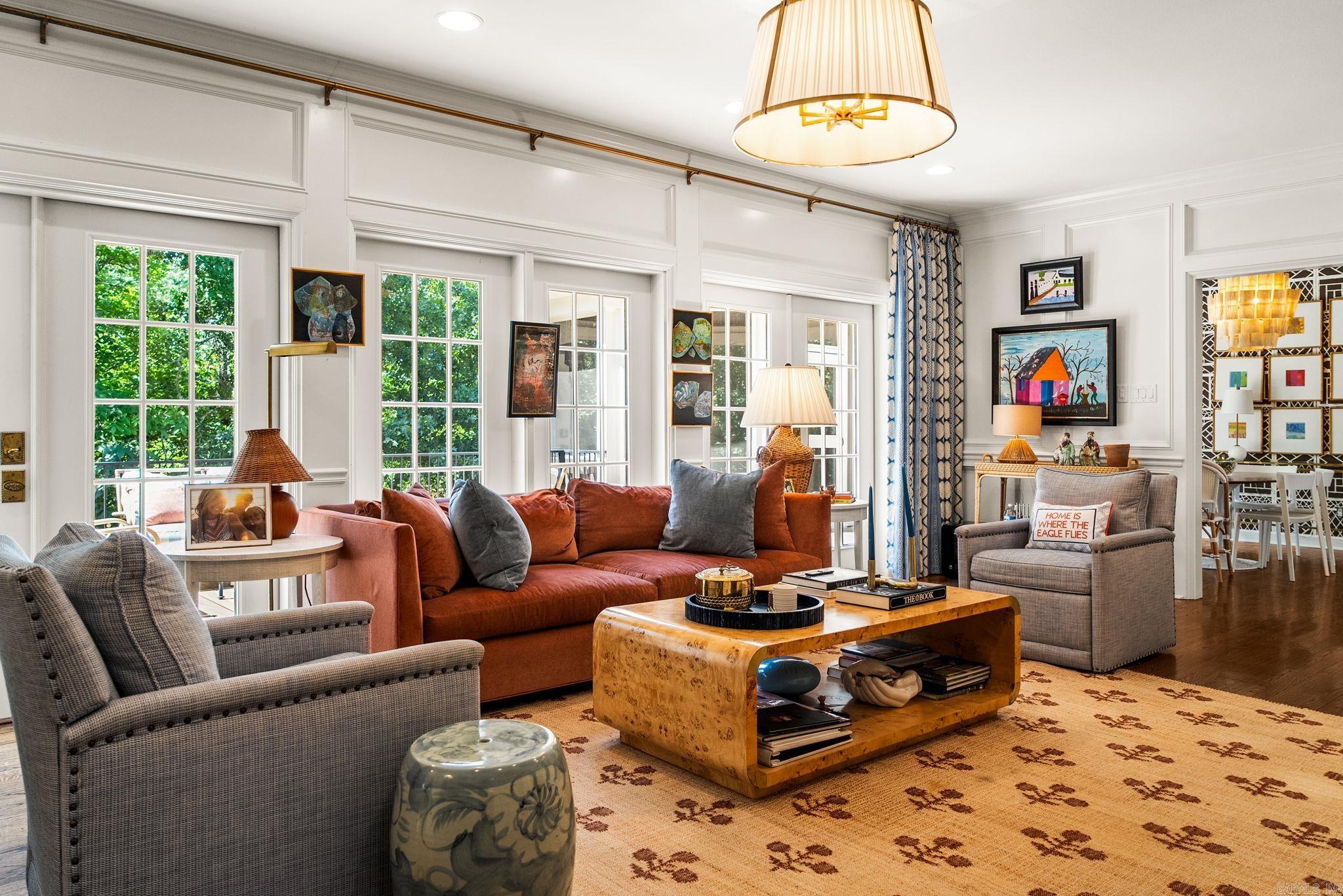 EAST PALISADES - Residential