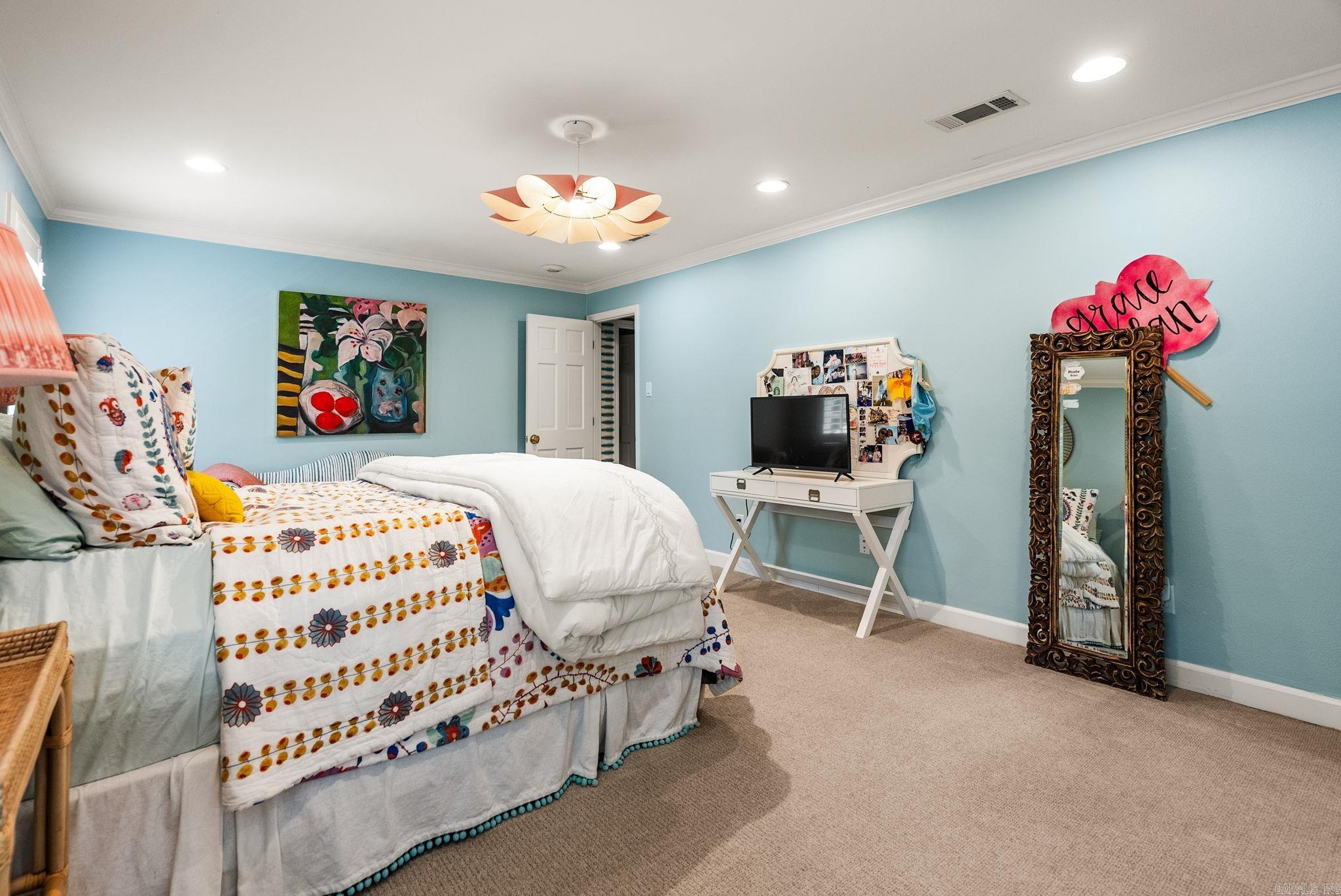 EAST PALISADES - Residential