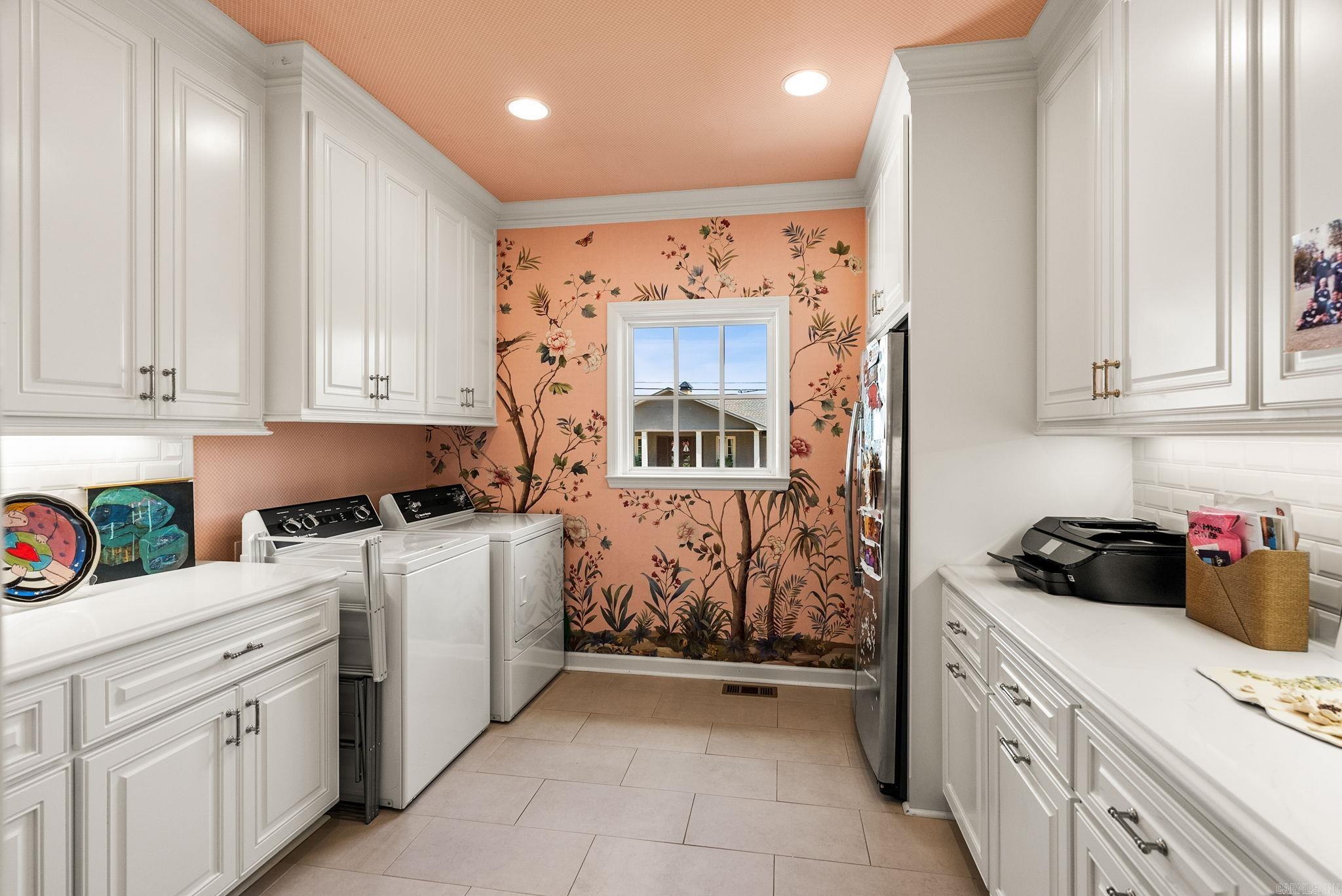 EAST PALISADES - Residential