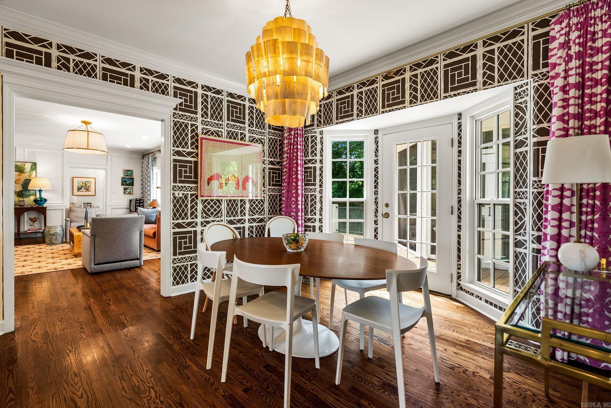 EAST PALISADES - Residential