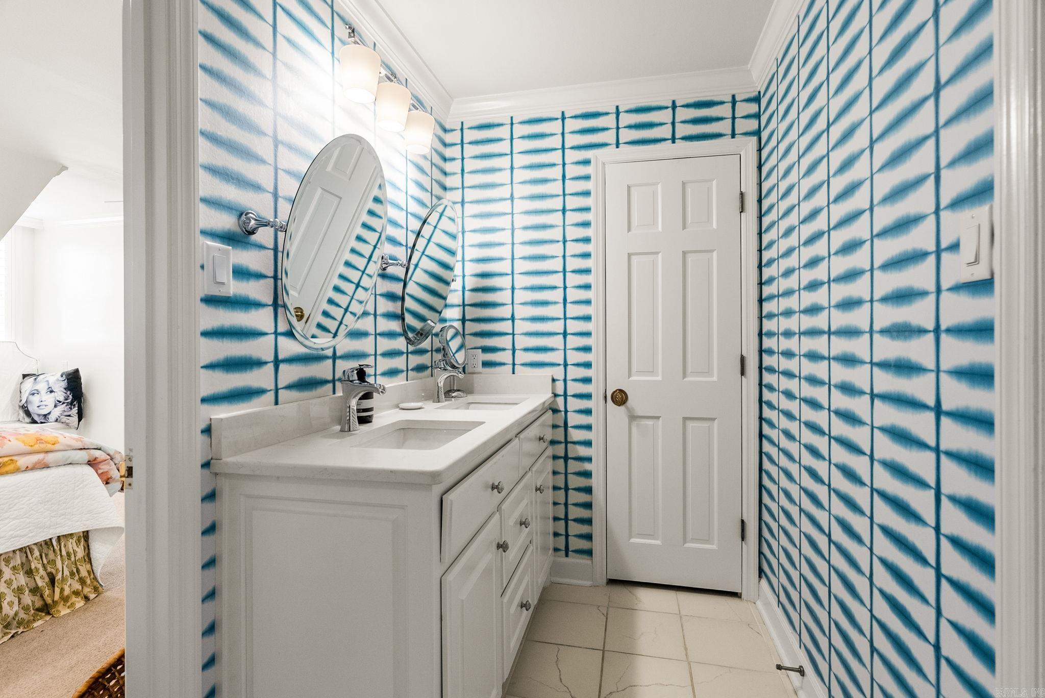 EAST PALISADES - Residential