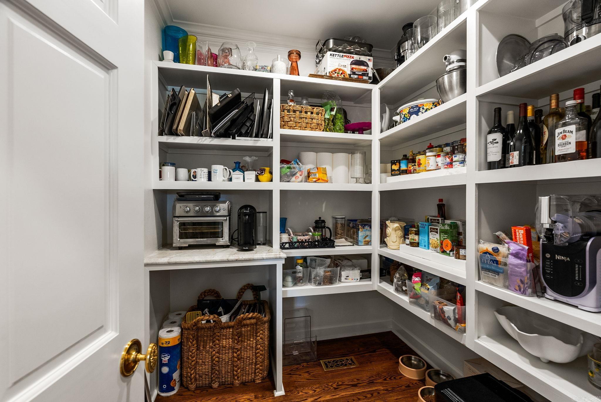 EAST PALISADES - Residential