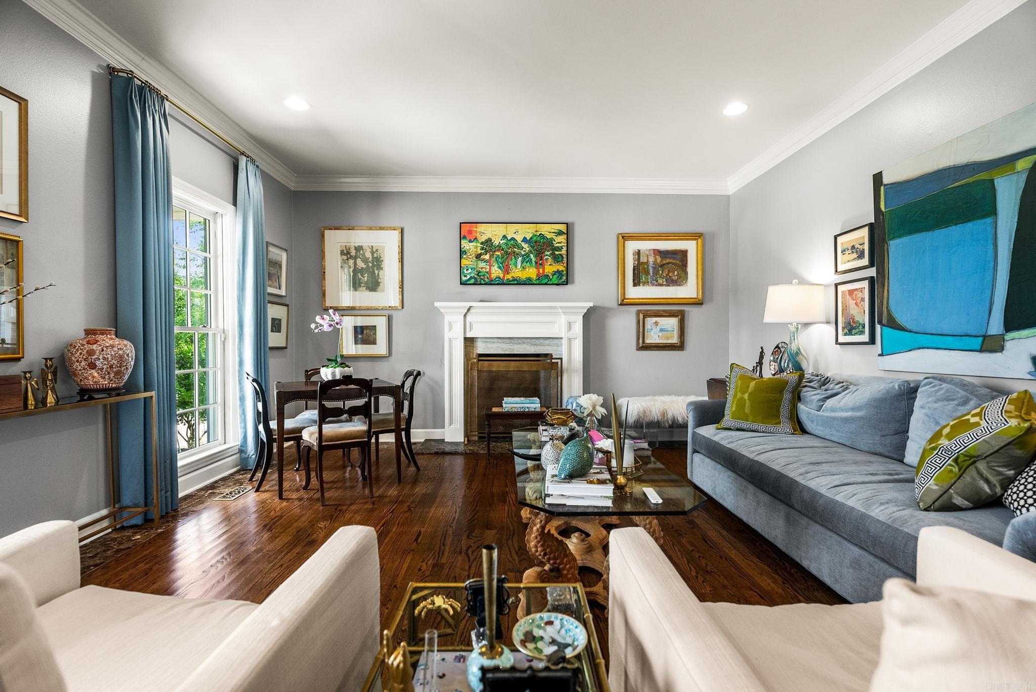 EAST PALISADES - Residential