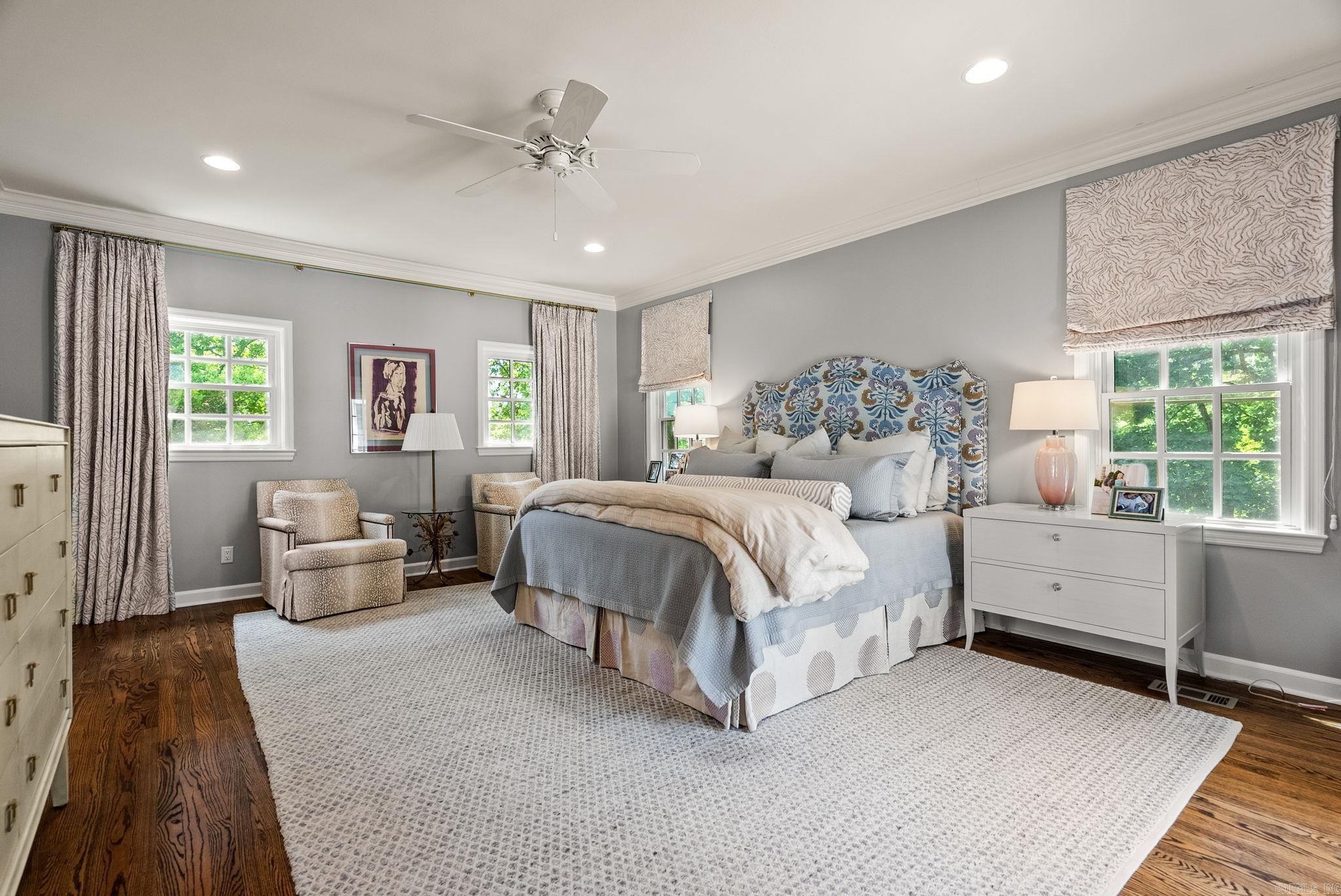 EAST PALISADES - Residential