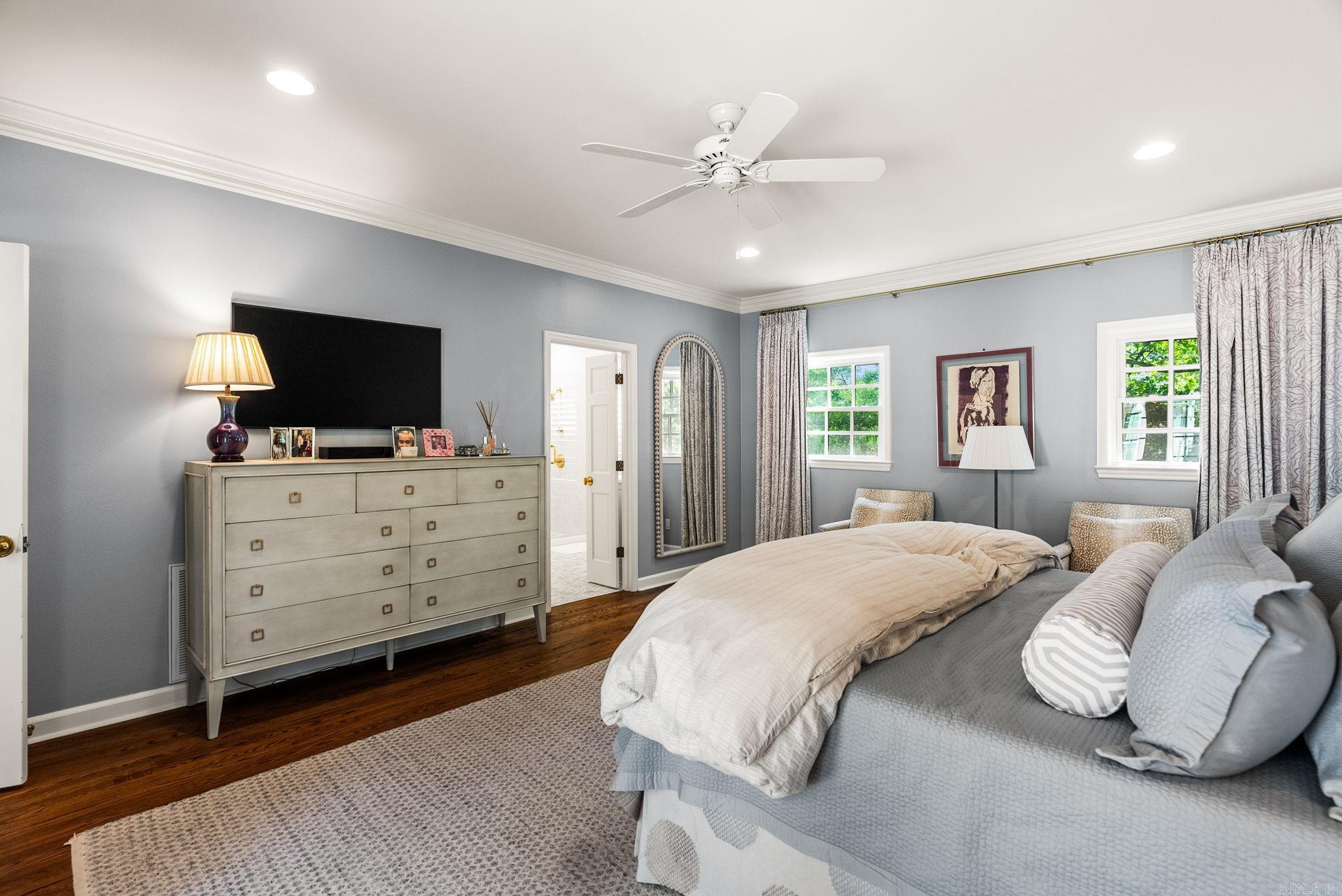 EAST PALISADES - Residential