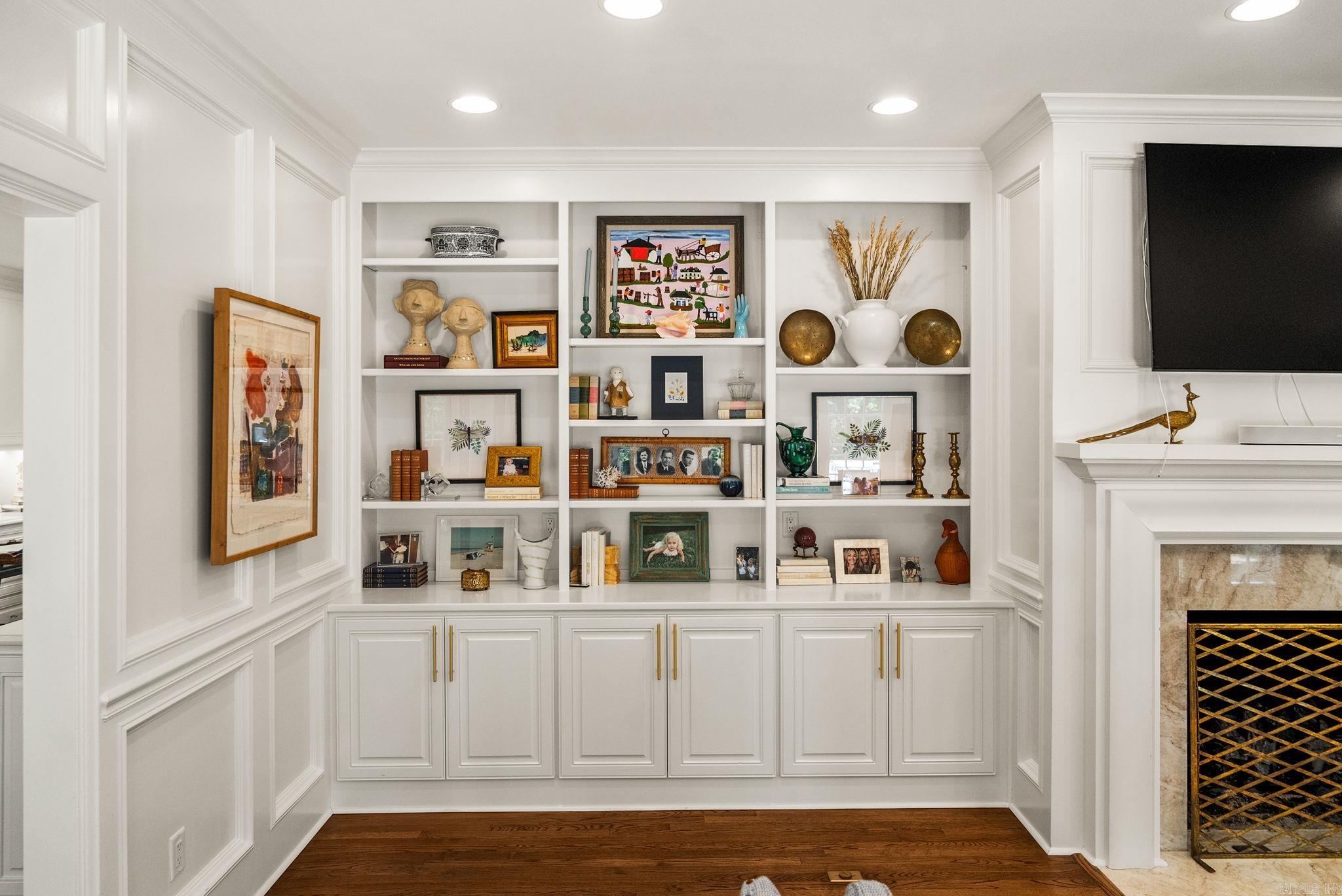 EAST PALISADES - Residential