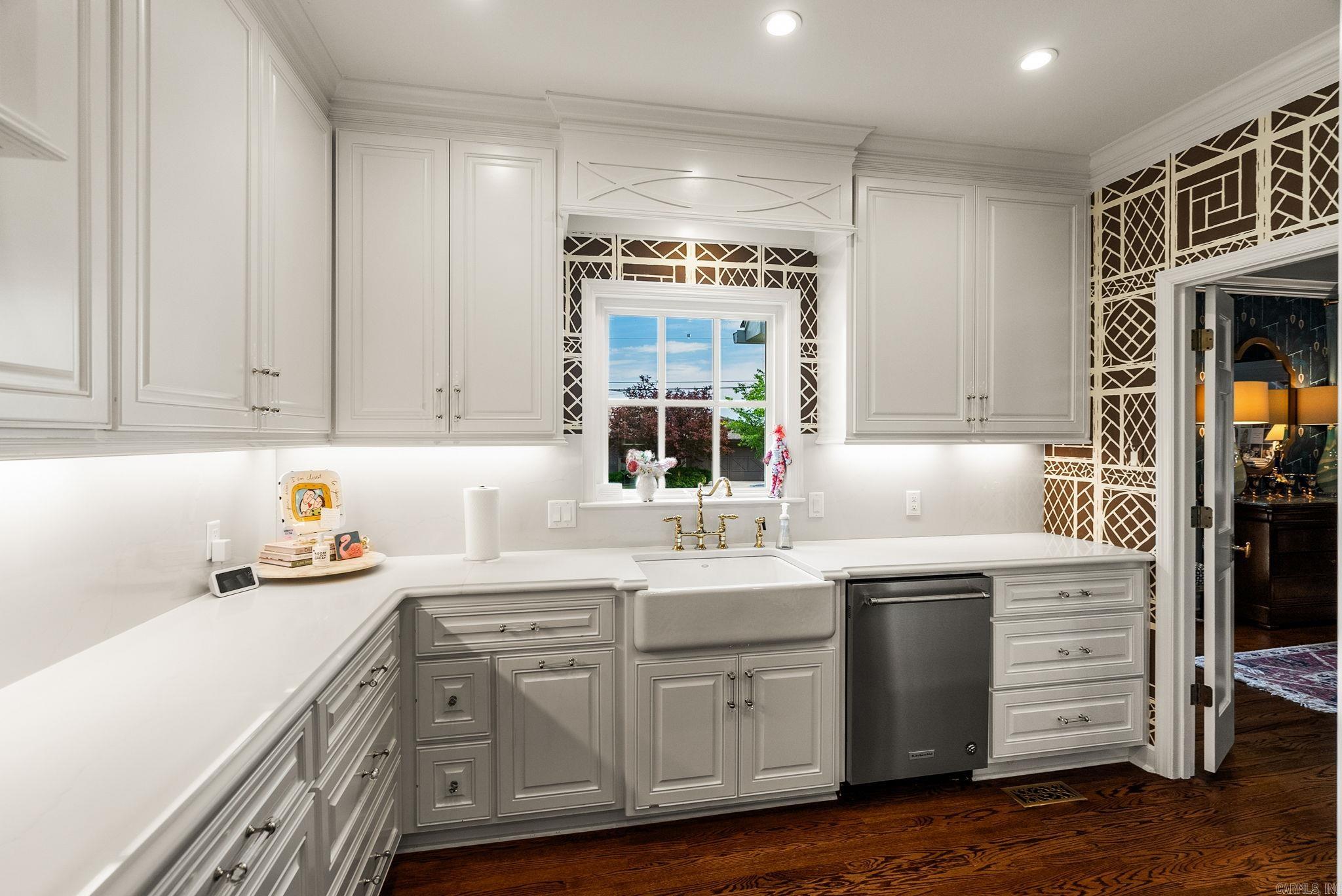 EAST PALISADES - Residential