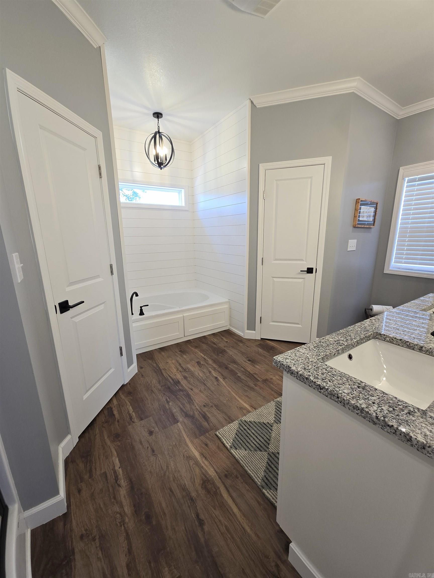 BRIDGES AND THOMPSON - Residential