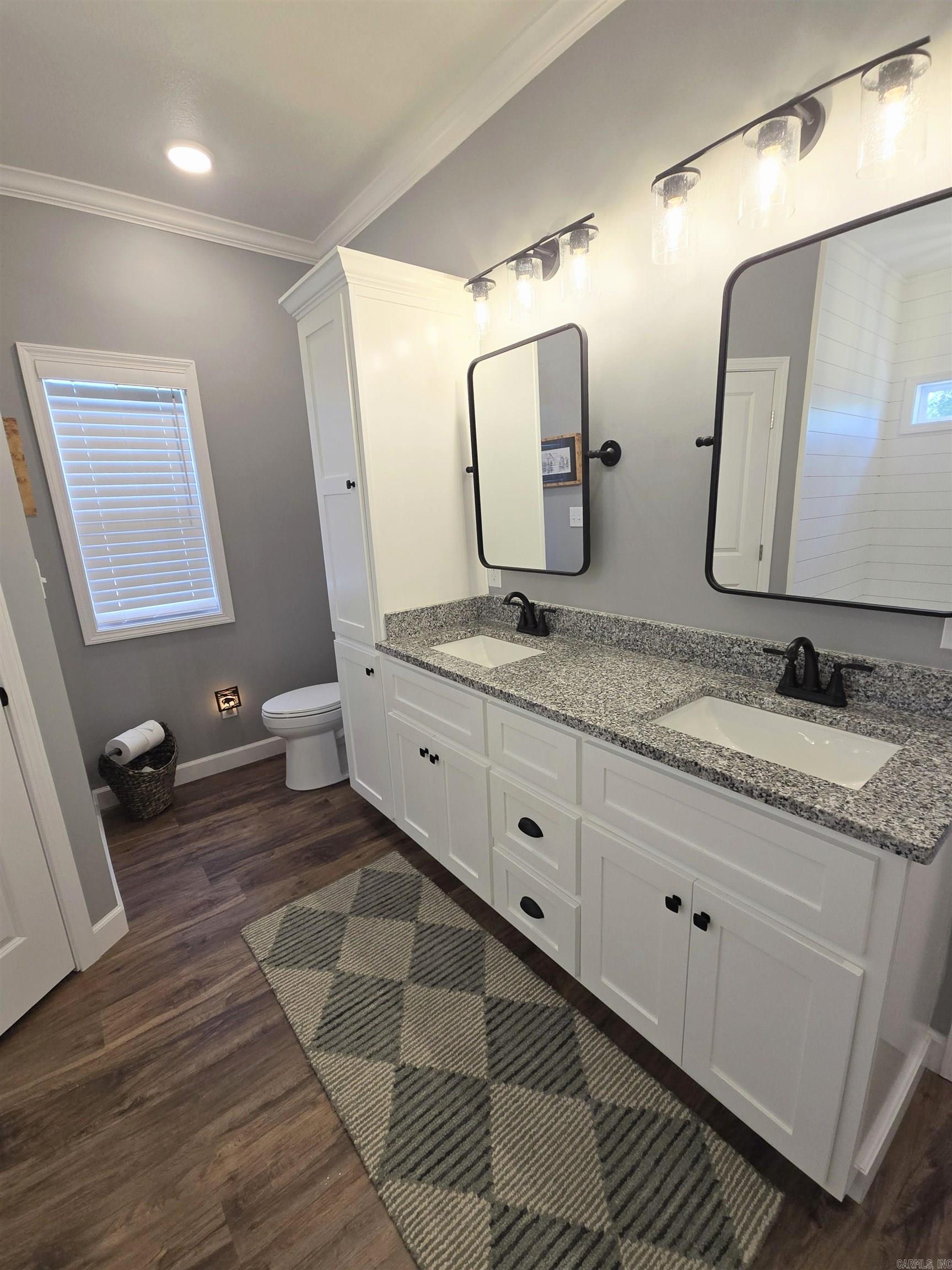 BRIDGES AND THOMPSON - Residential