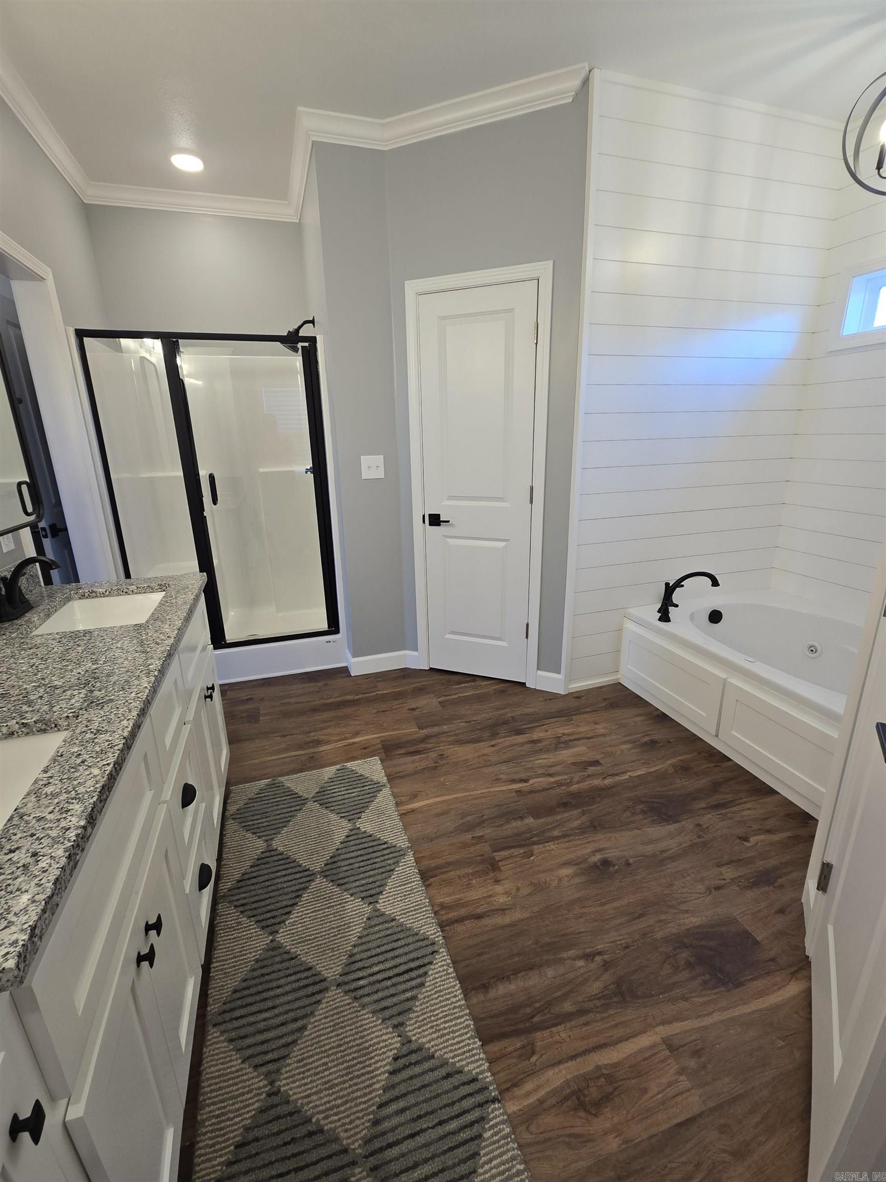 BRIDGES AND THOMPSON - Residential