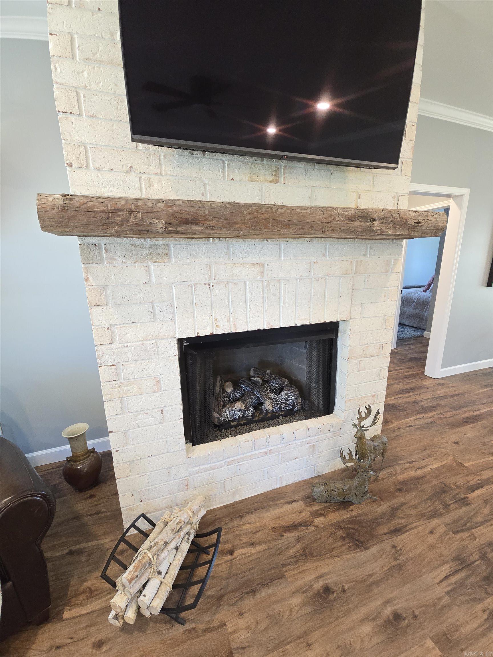 BRIDGES AND THOMPSON - Residential