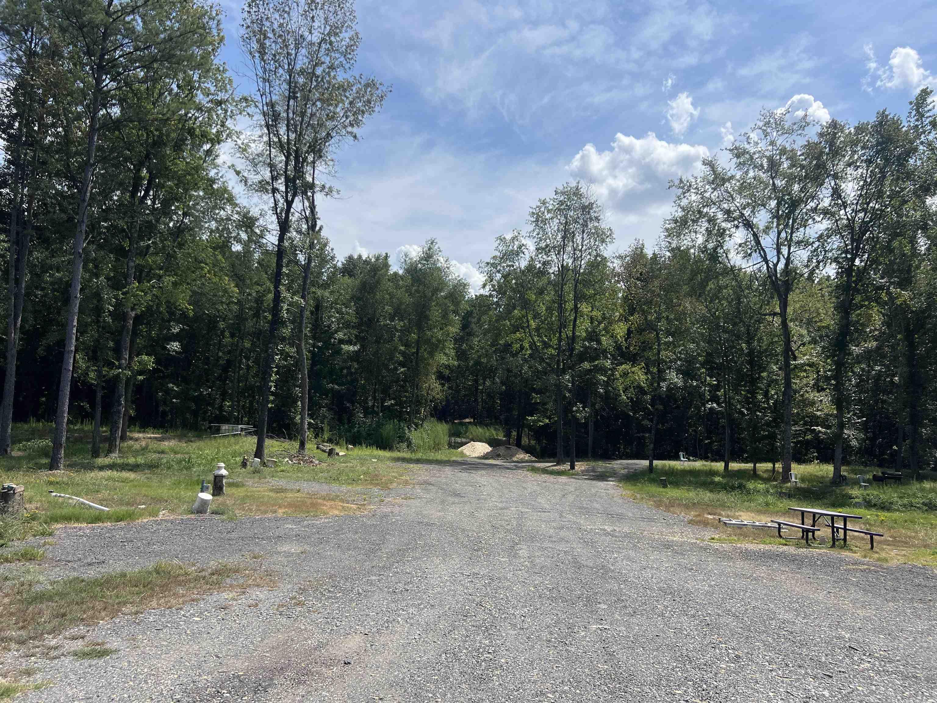 Metes & Bounds - Land