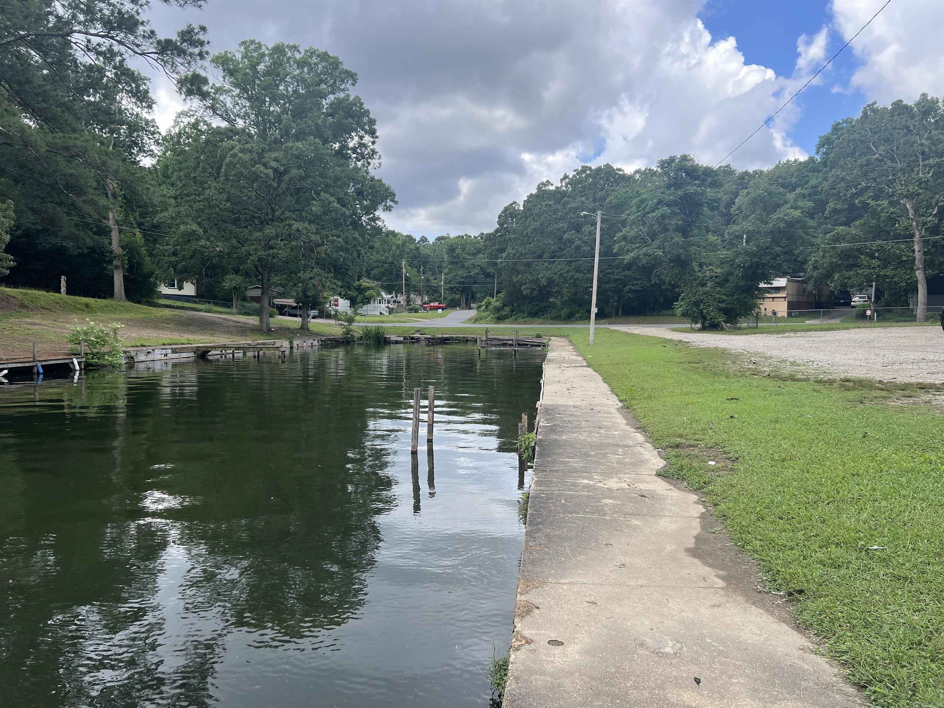 BAYOU RIDGE - Residential