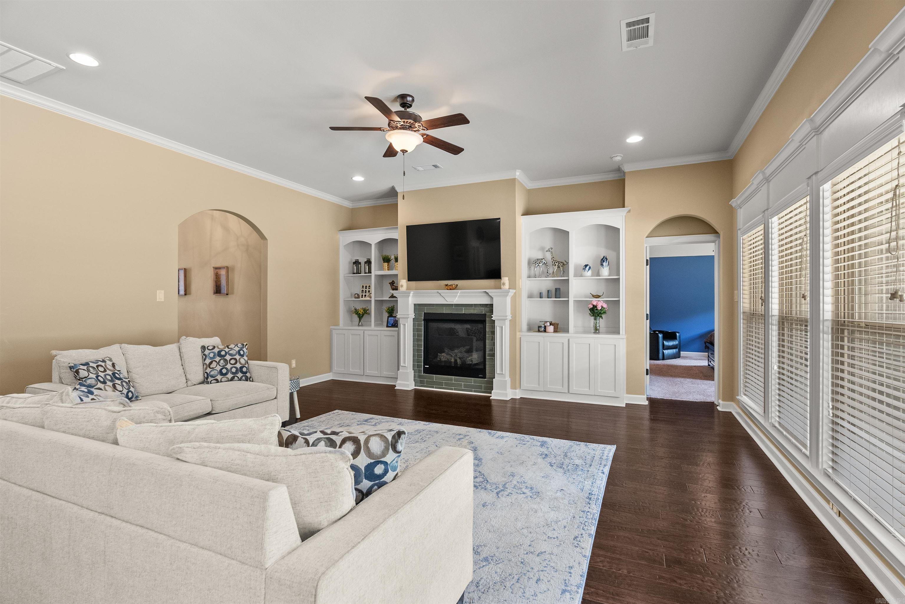 MILLERS GLENN - Residential