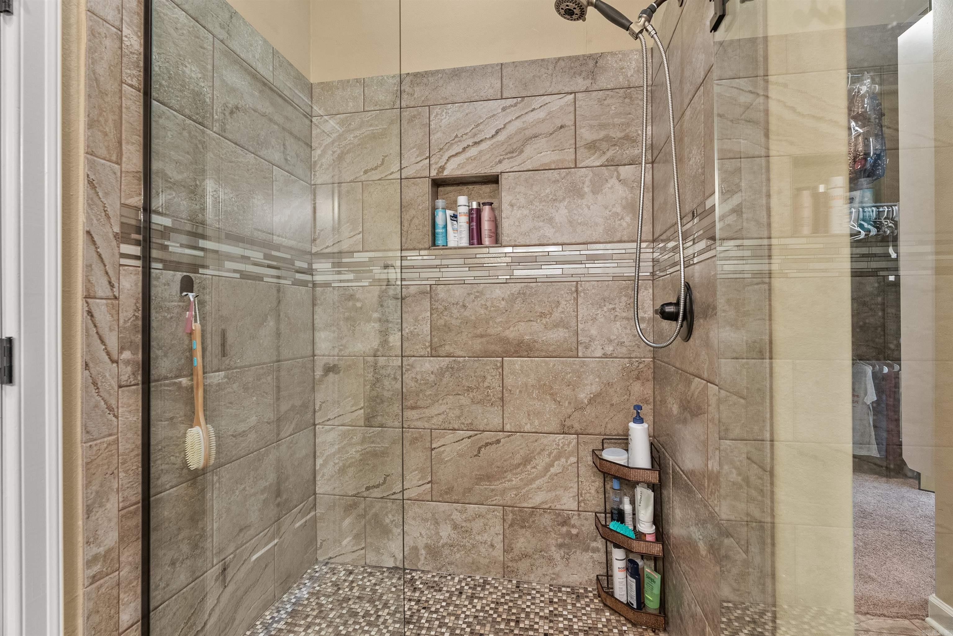 MILLERS GLENN - Residential