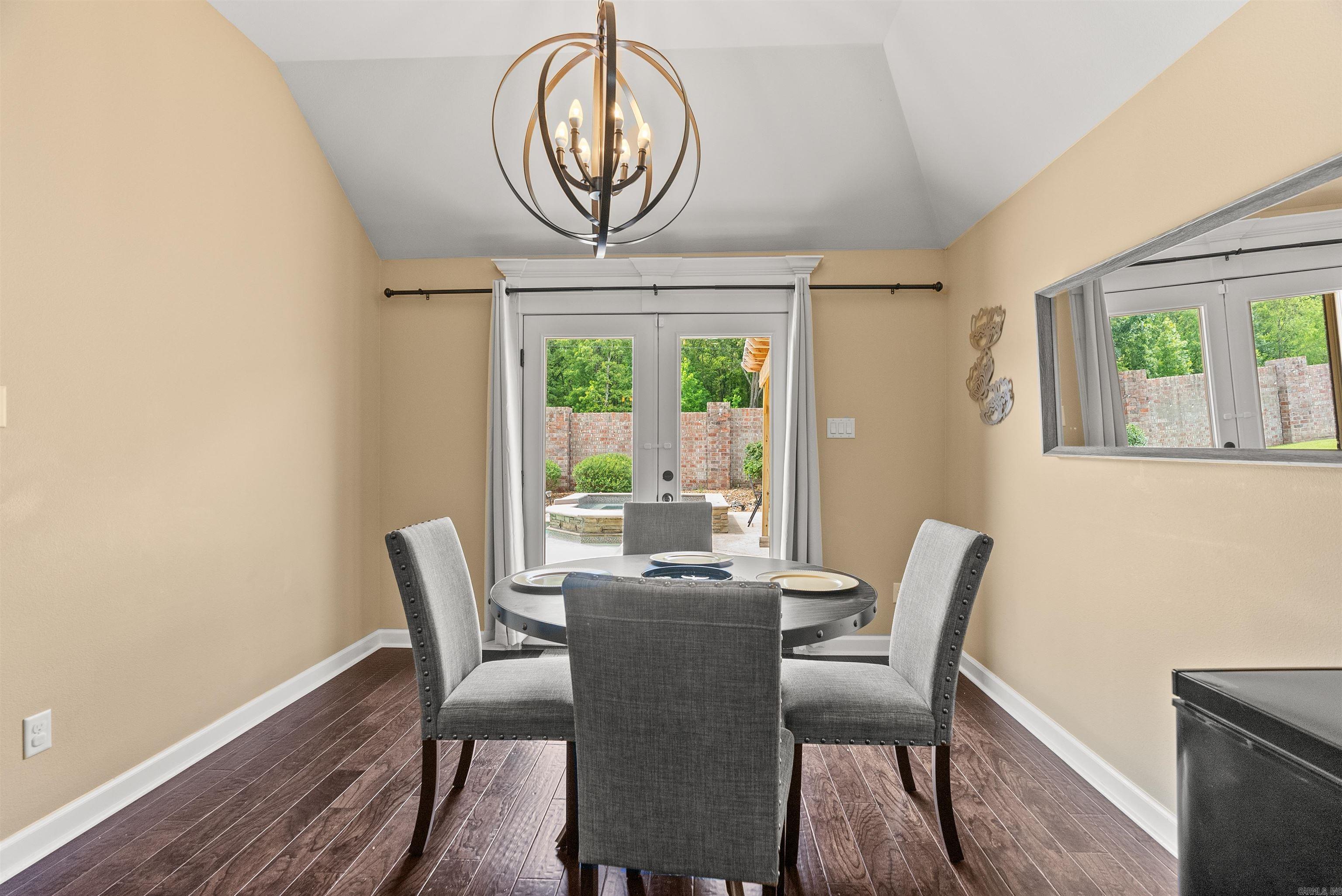 MILLERS GLENN - Residential