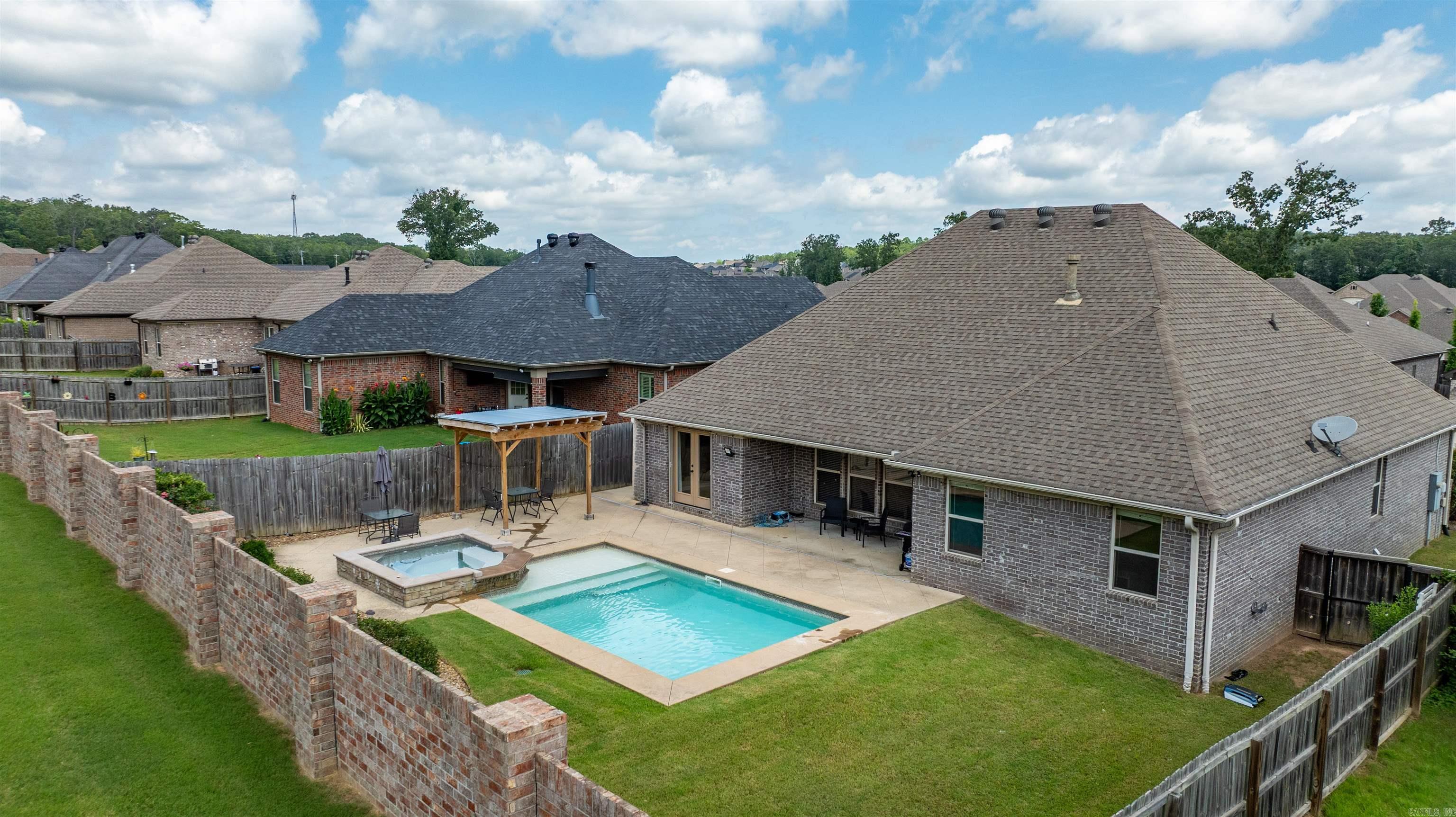 MILLERS GLENN - Residential