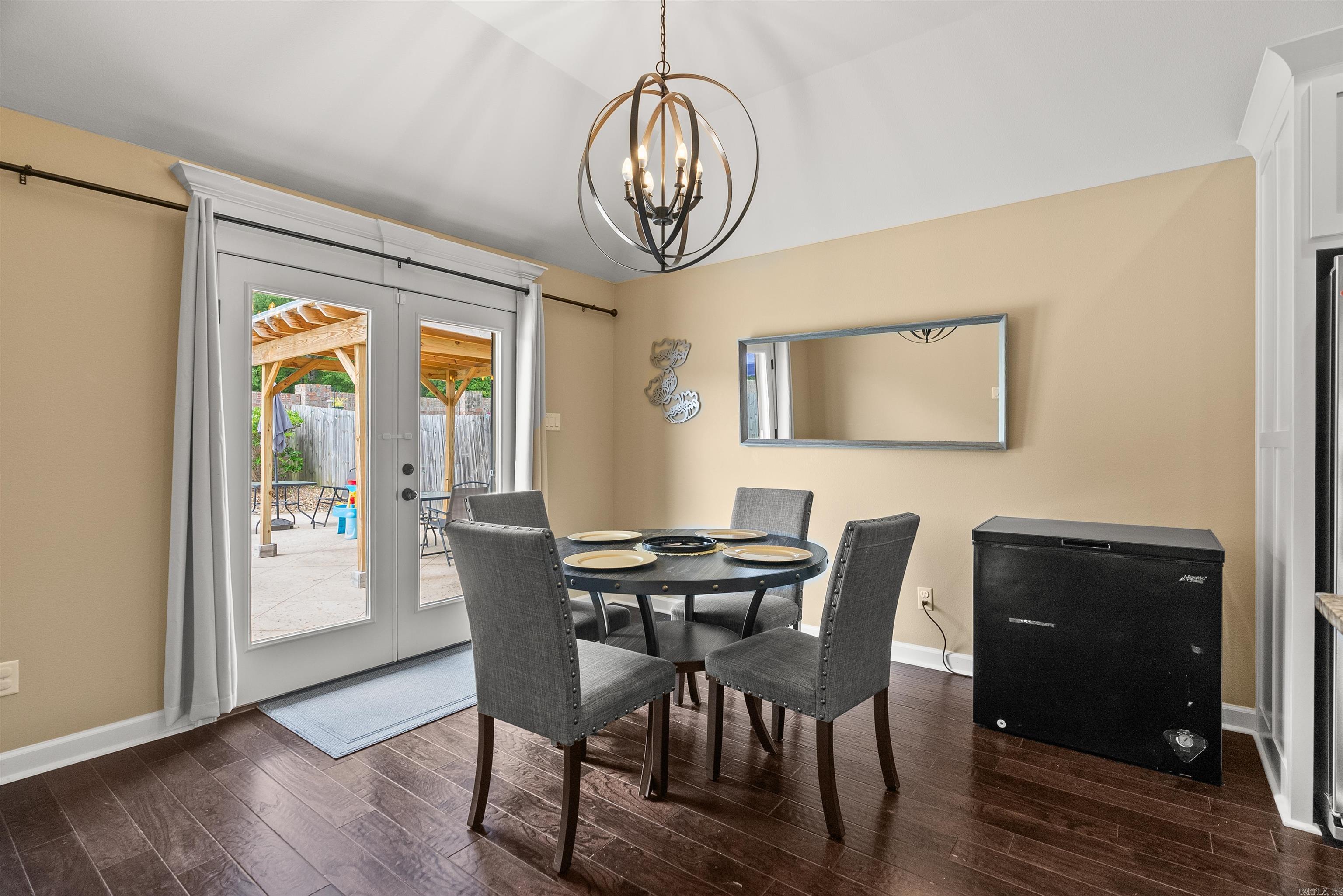 MILLERS GLENN - Residential