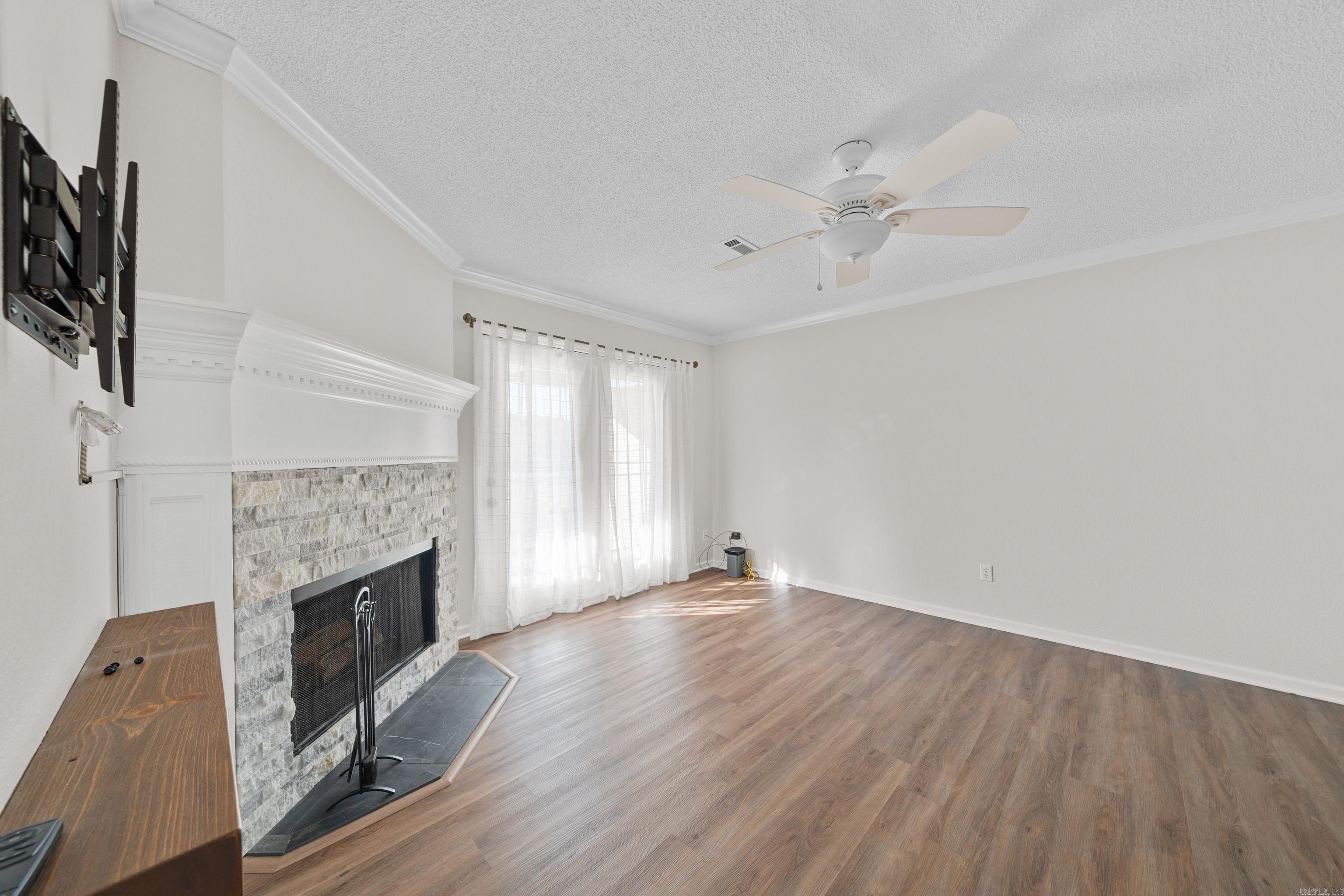 DIAMONDHEAD MANOR - Residential