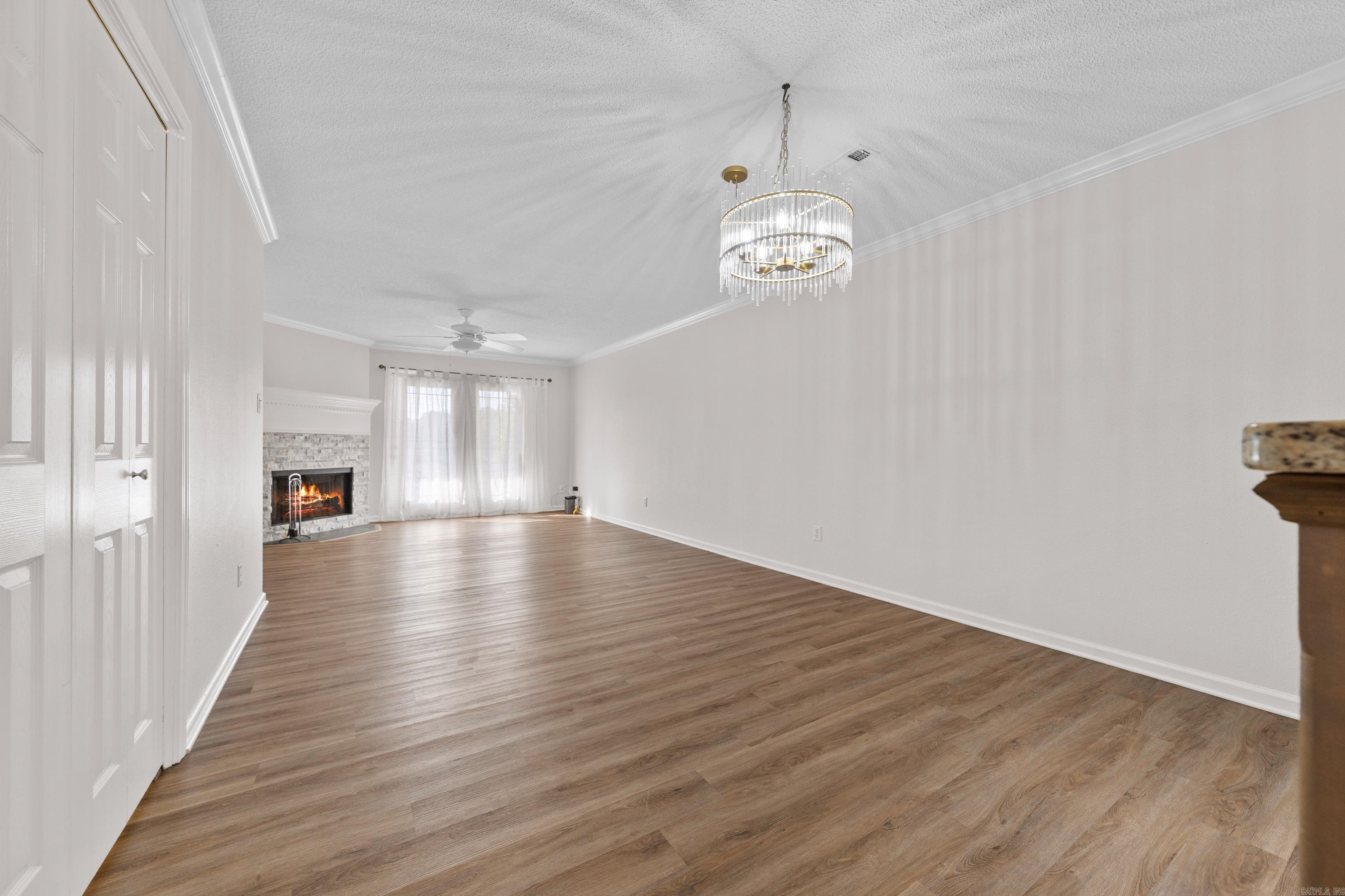 DIAMONDHEAD MANOR - Residential