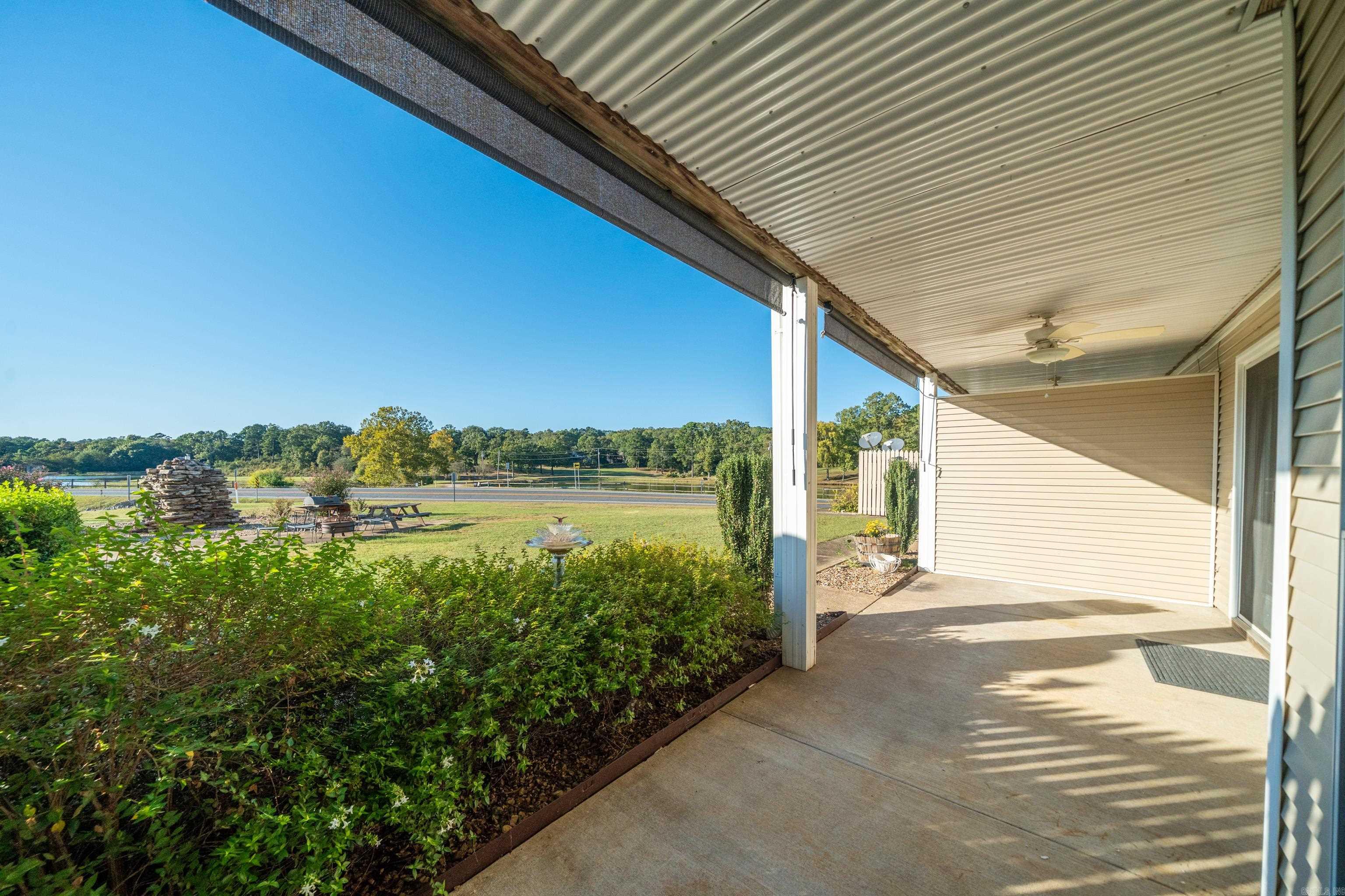 DIAMONDHEAD MANOR - Residential
