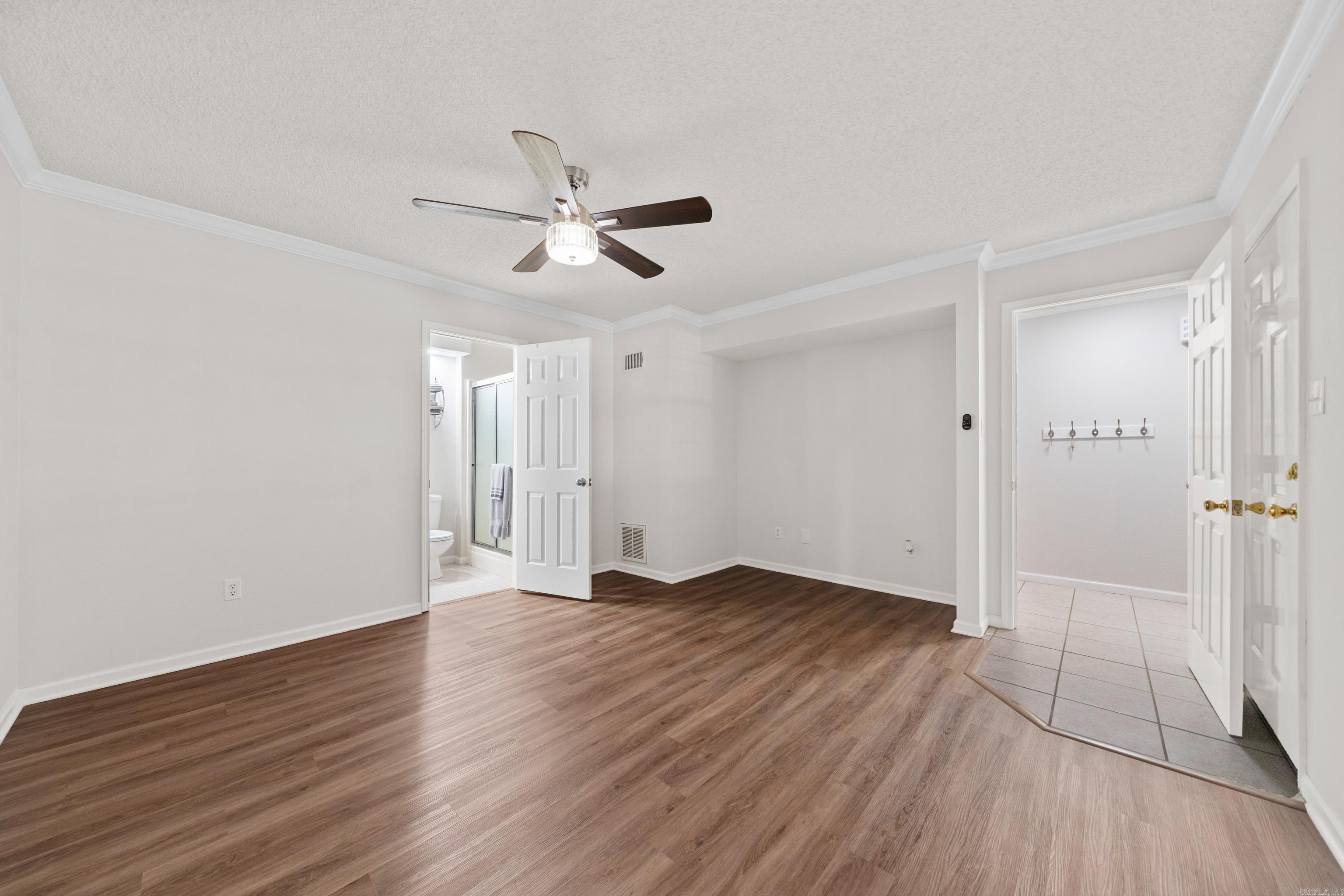DIAMONDHEAD MANOR - Residential