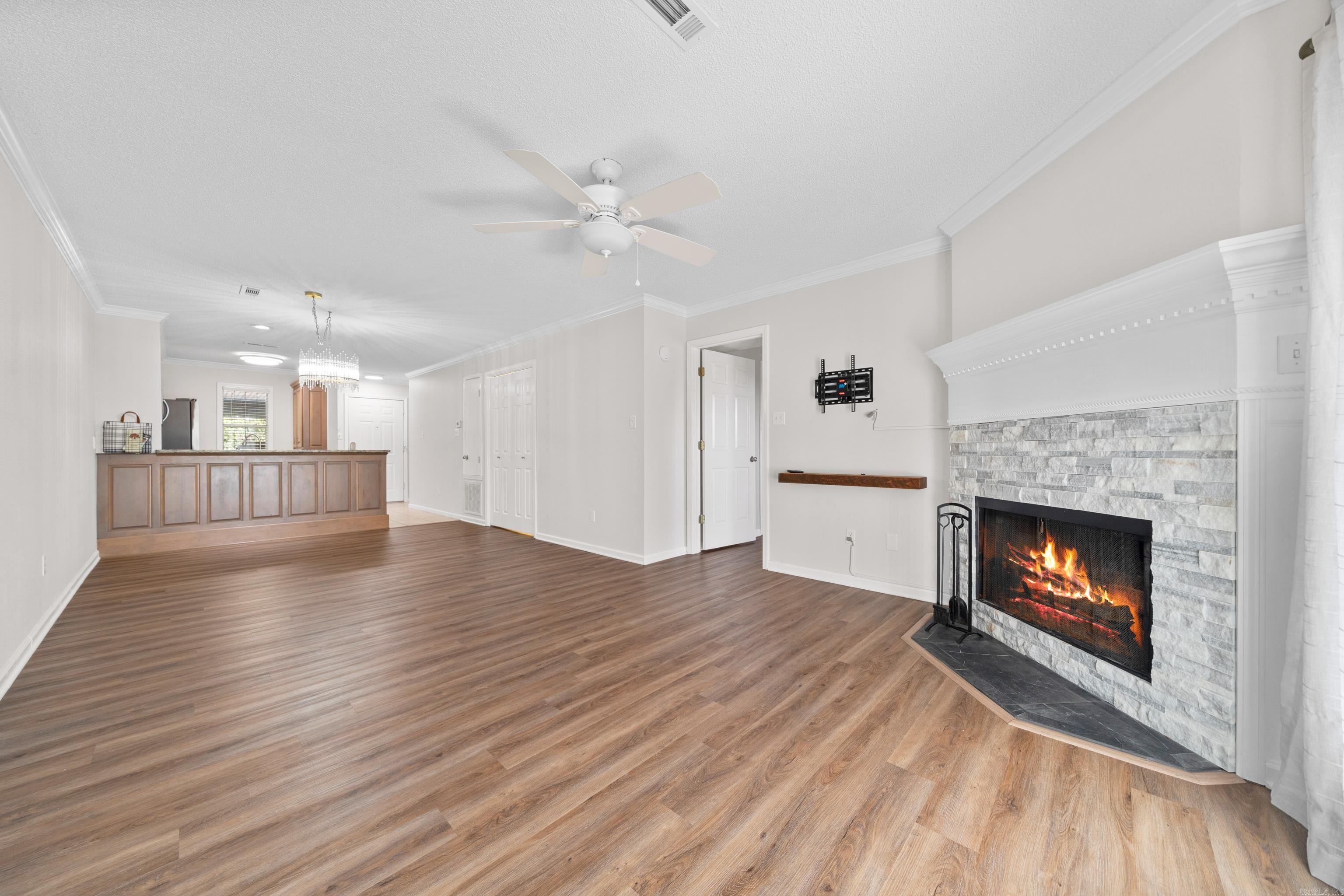 DIAMONDHEAD MANOR - Residential