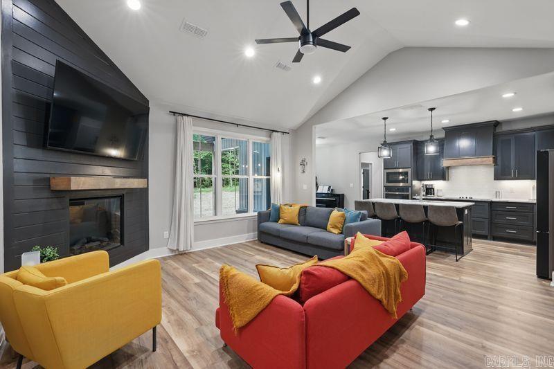 DIAMONDHEAD - Residential