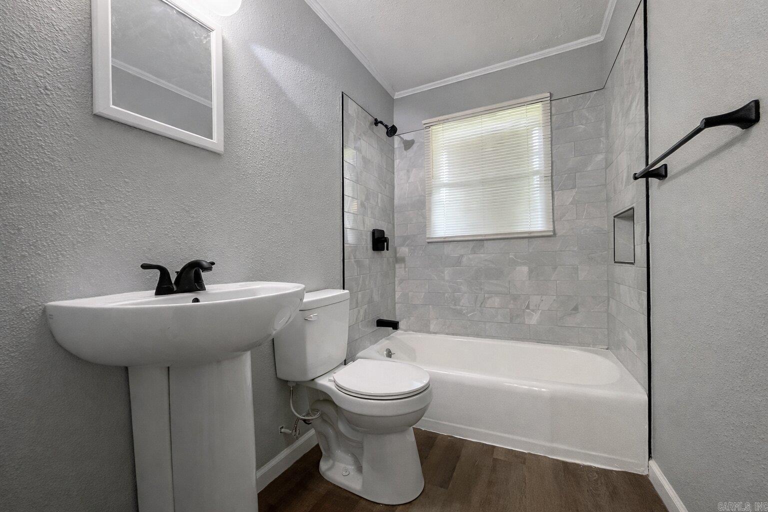 BROADMOOR NORTH - Residential