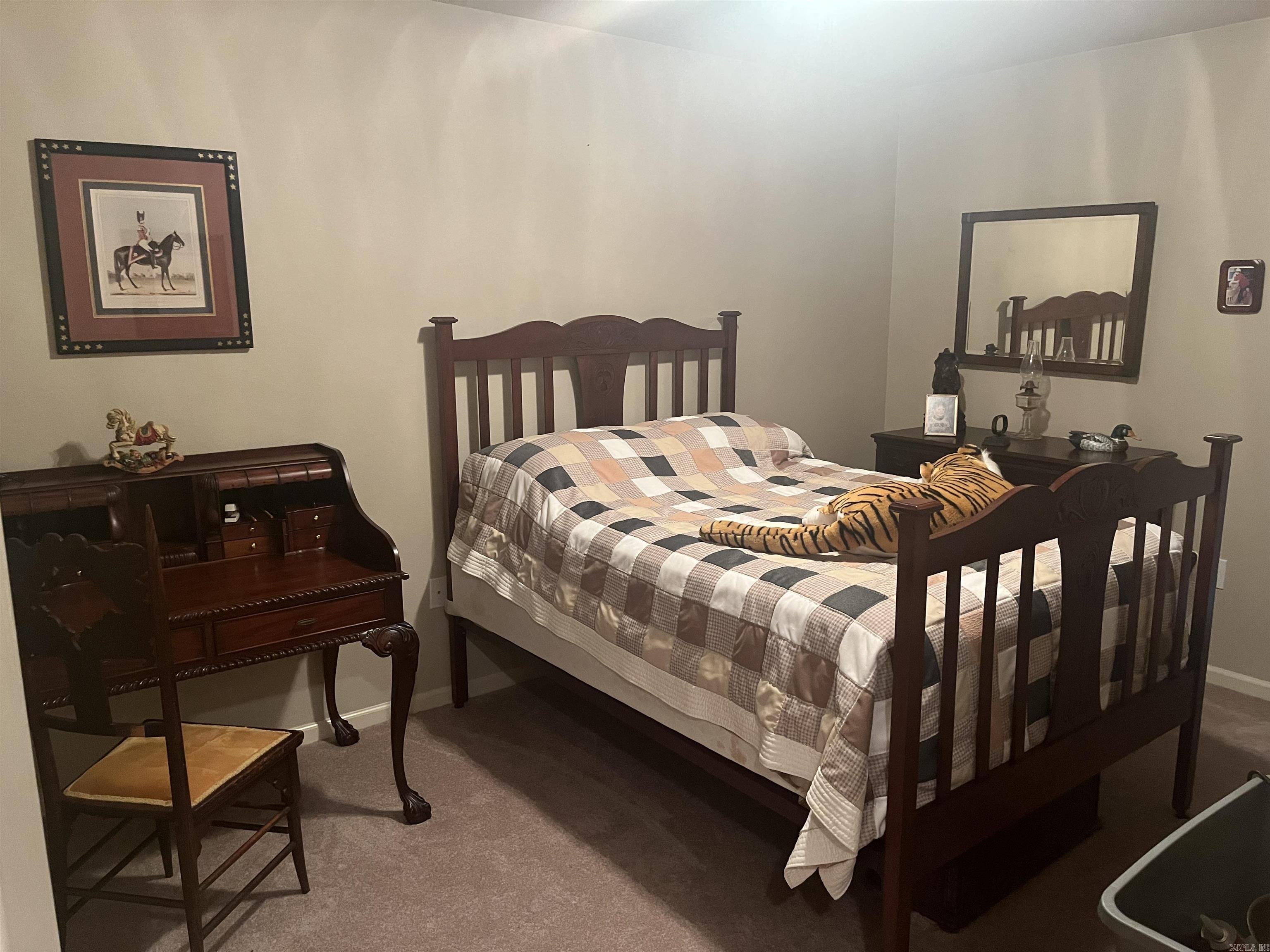 SADDLETOP - Residential