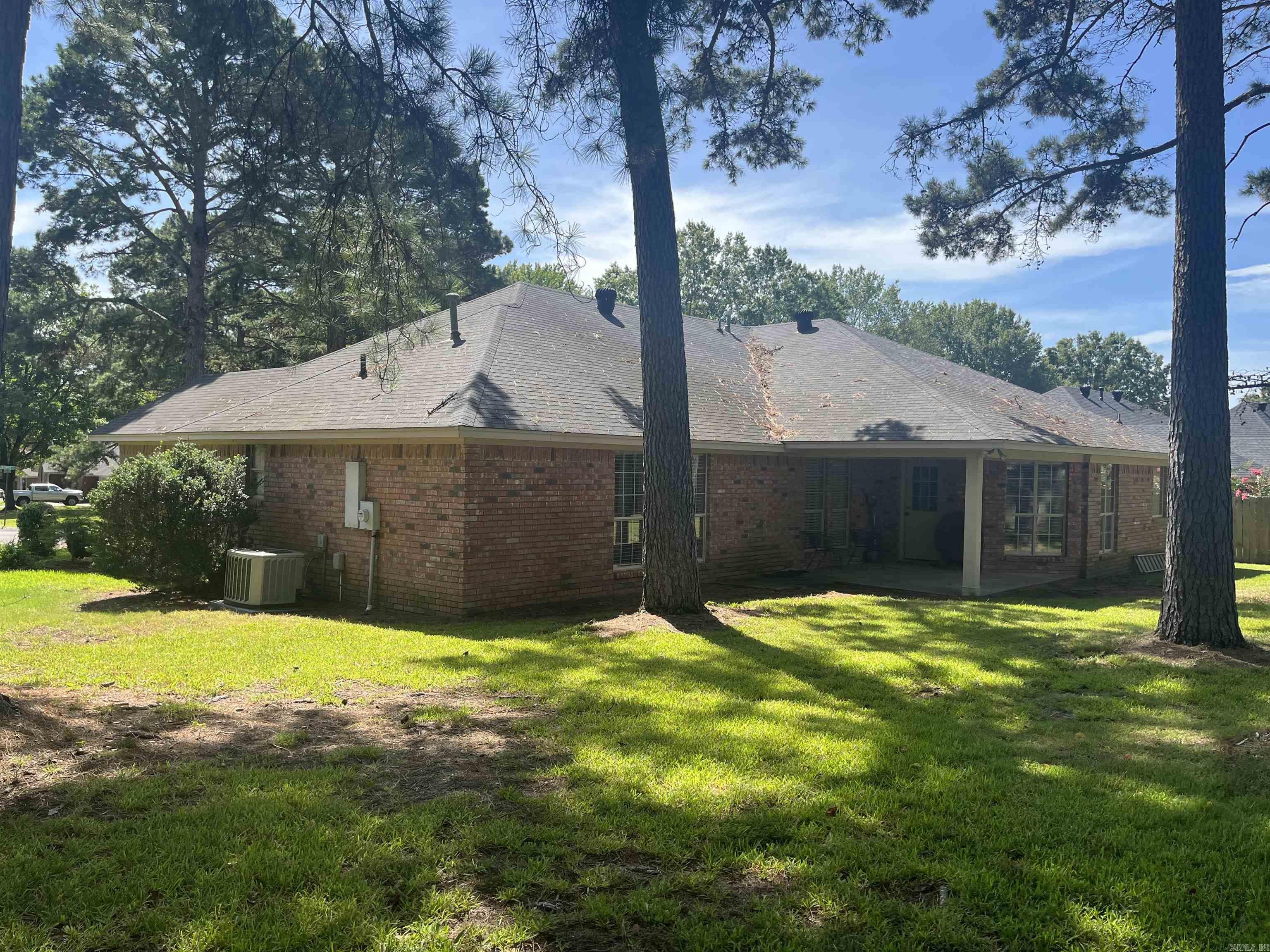 SADDLETOP - Residential