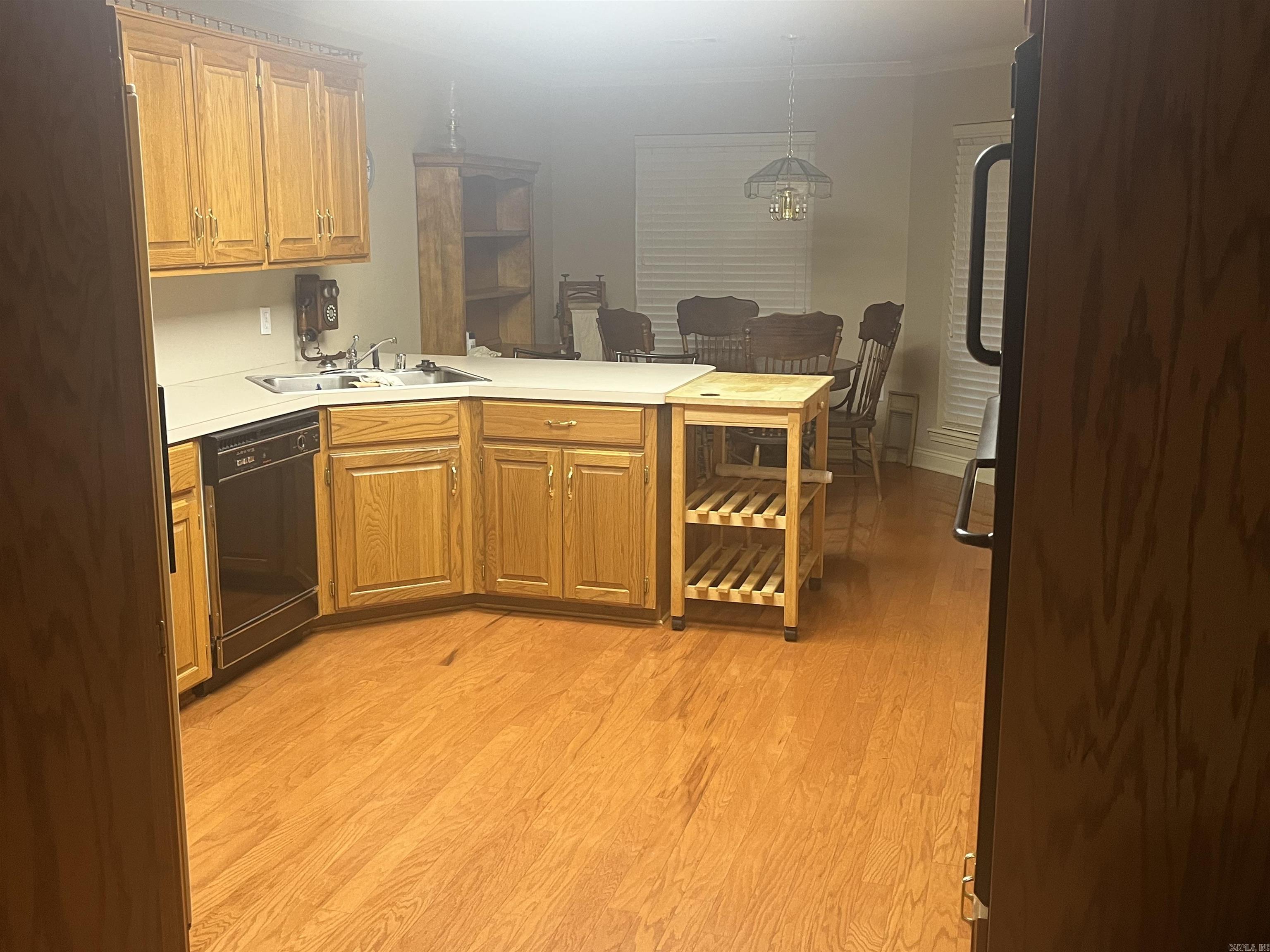 SADDLETOP - Residential