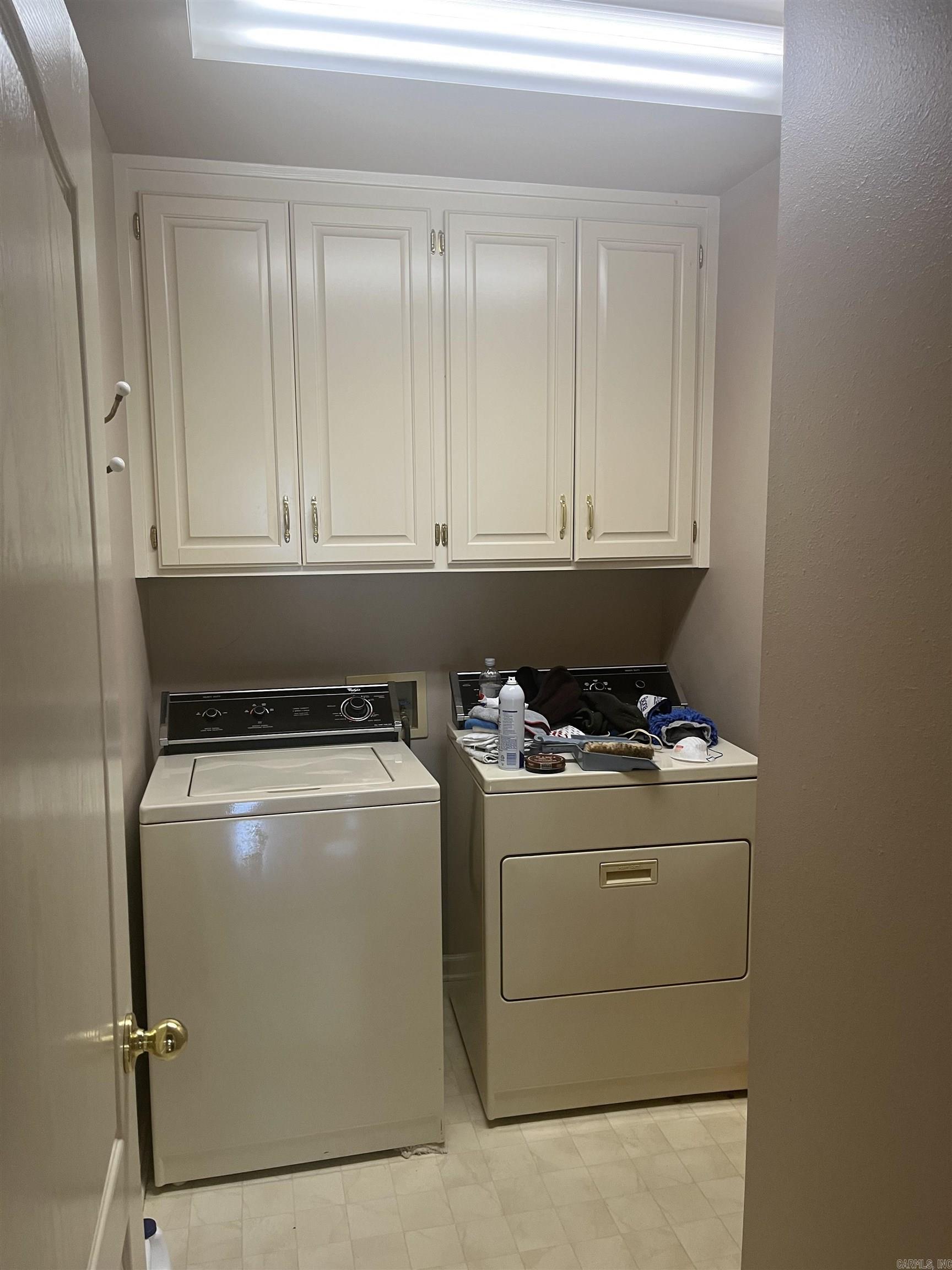 SADDLETOP - Residential