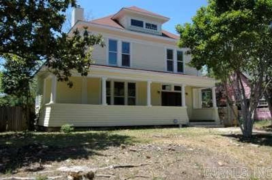 See Show/Agent  Located at 2412 Scott Street is a Two Story, 4 Bedroom 3 Bathroom House for Rent in the Historic Quapaw District of Little Rock with Approximately 2,334 Square Feet. The Kitchen is Furnished with a Gas Range Disposal, Dishwasher, and Microwave Vent hood Combo. There is a Separate Dining Room. Washer and Dryer Connections located in Utility Room.