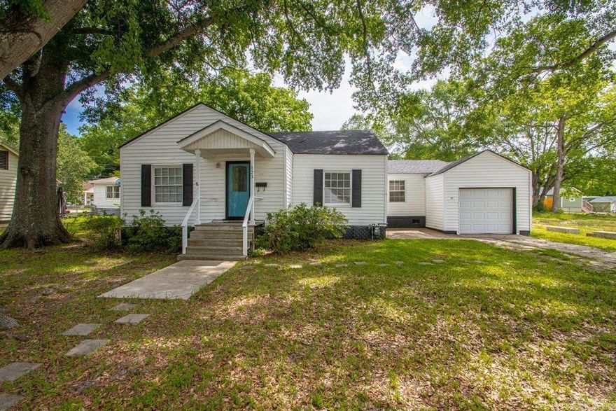 Charming 3 bedroom 1.5 bath home nestled in the heart of downtown Benton!  Full of character and warmth, this home features original hardwood floors and timeless charm throughout.  Conveniently located near shopping, dining, schools, and local amenities, this property offers the perfect blend of classic appeal and everyday convenience.  Whether you're looking for your first home, an investment opportunity, or a place close to all that downtown has to offer, this one is a must see!
