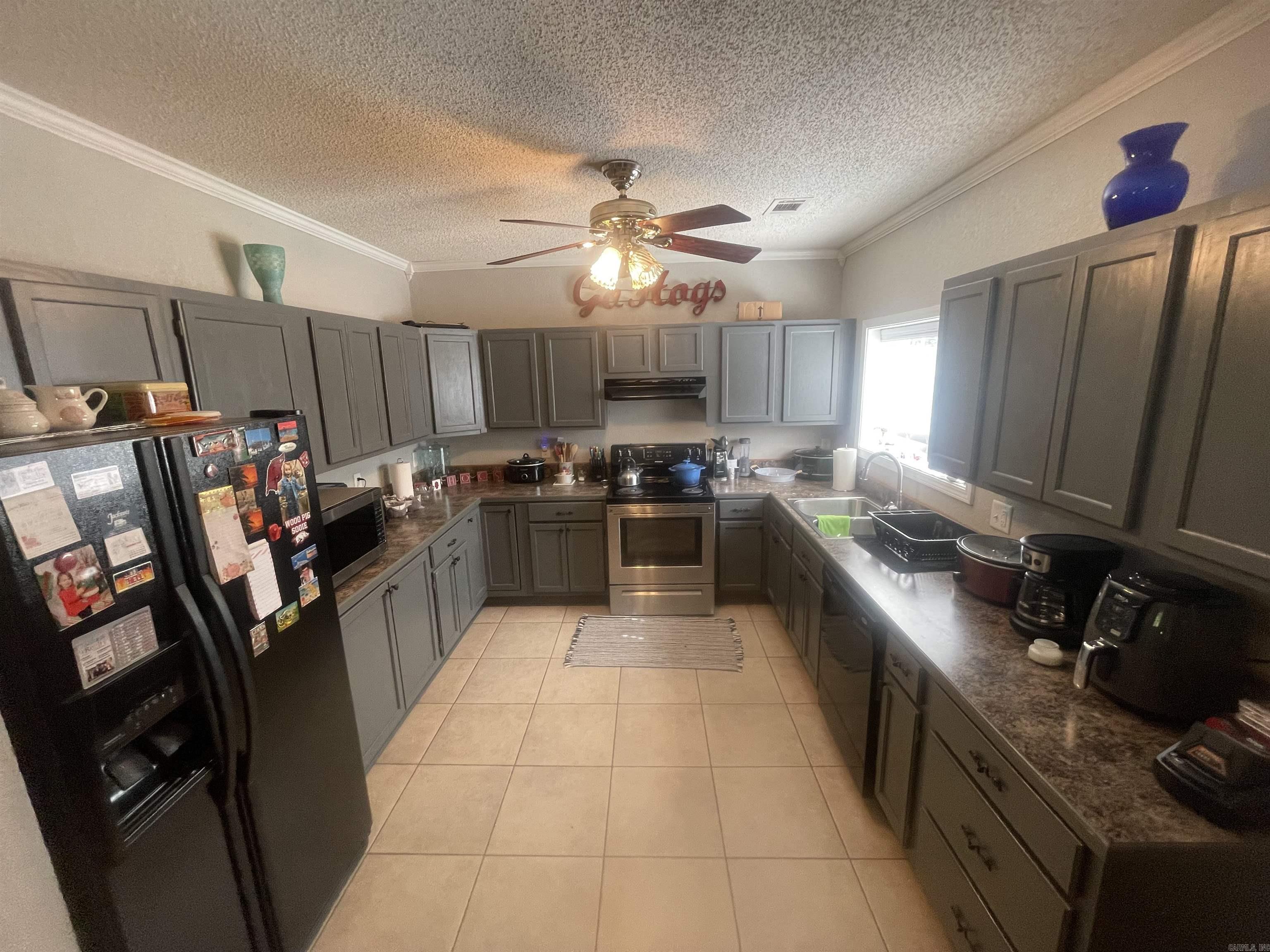 DOGWOOD ESTATES - Residential