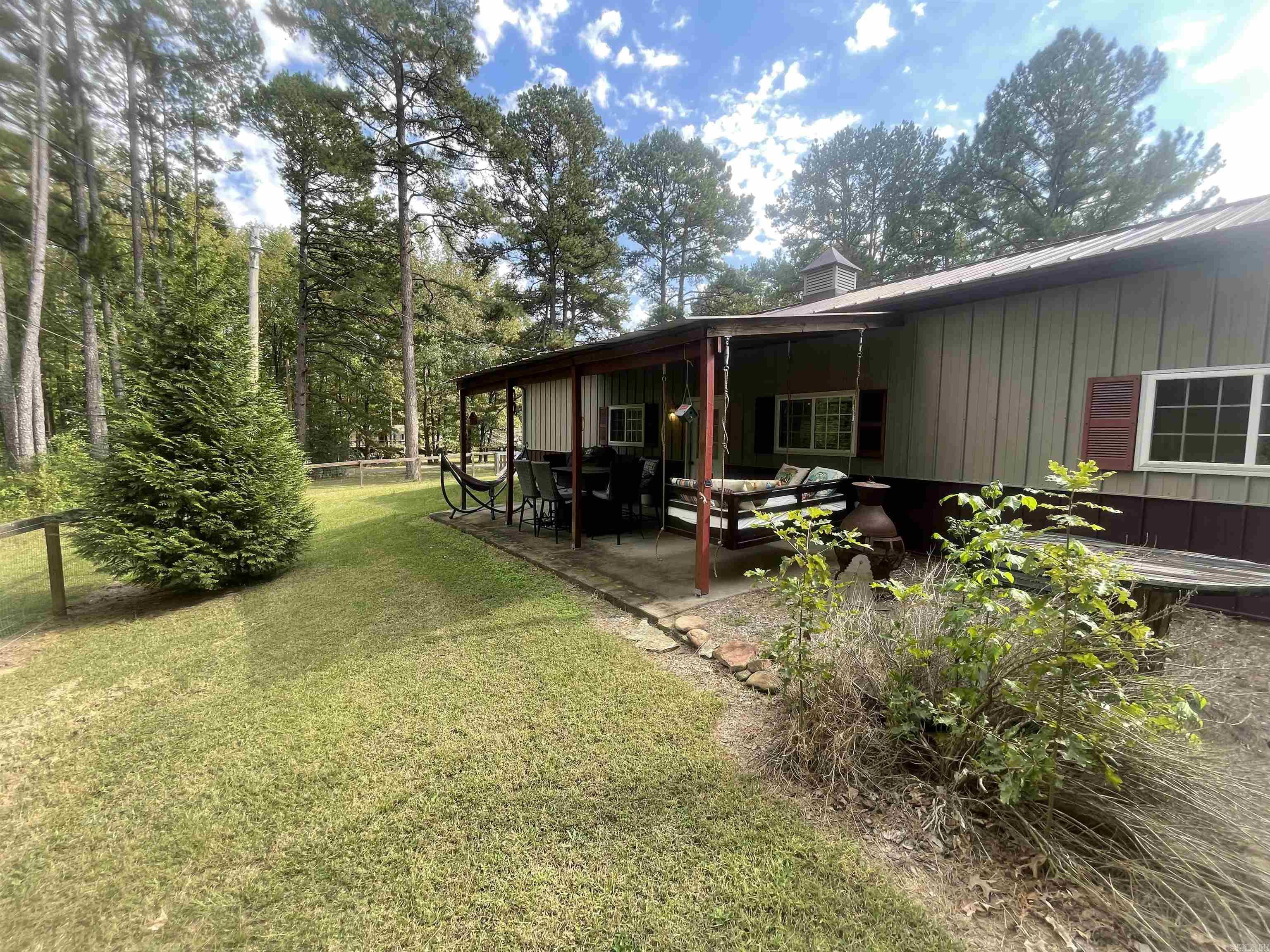 DOGWOOD ESTATES - Residential