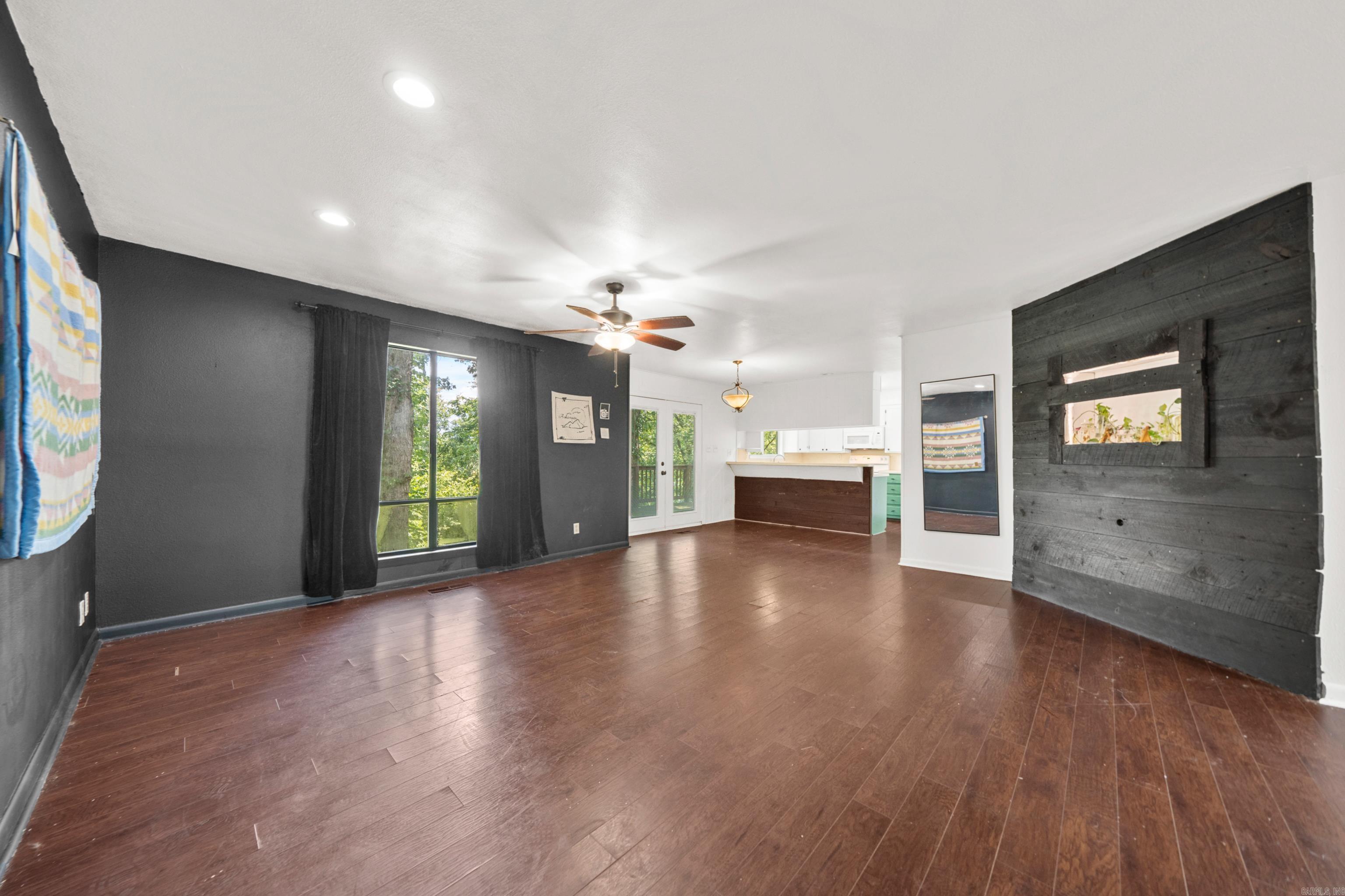 DIAMONDHEAD - Residential